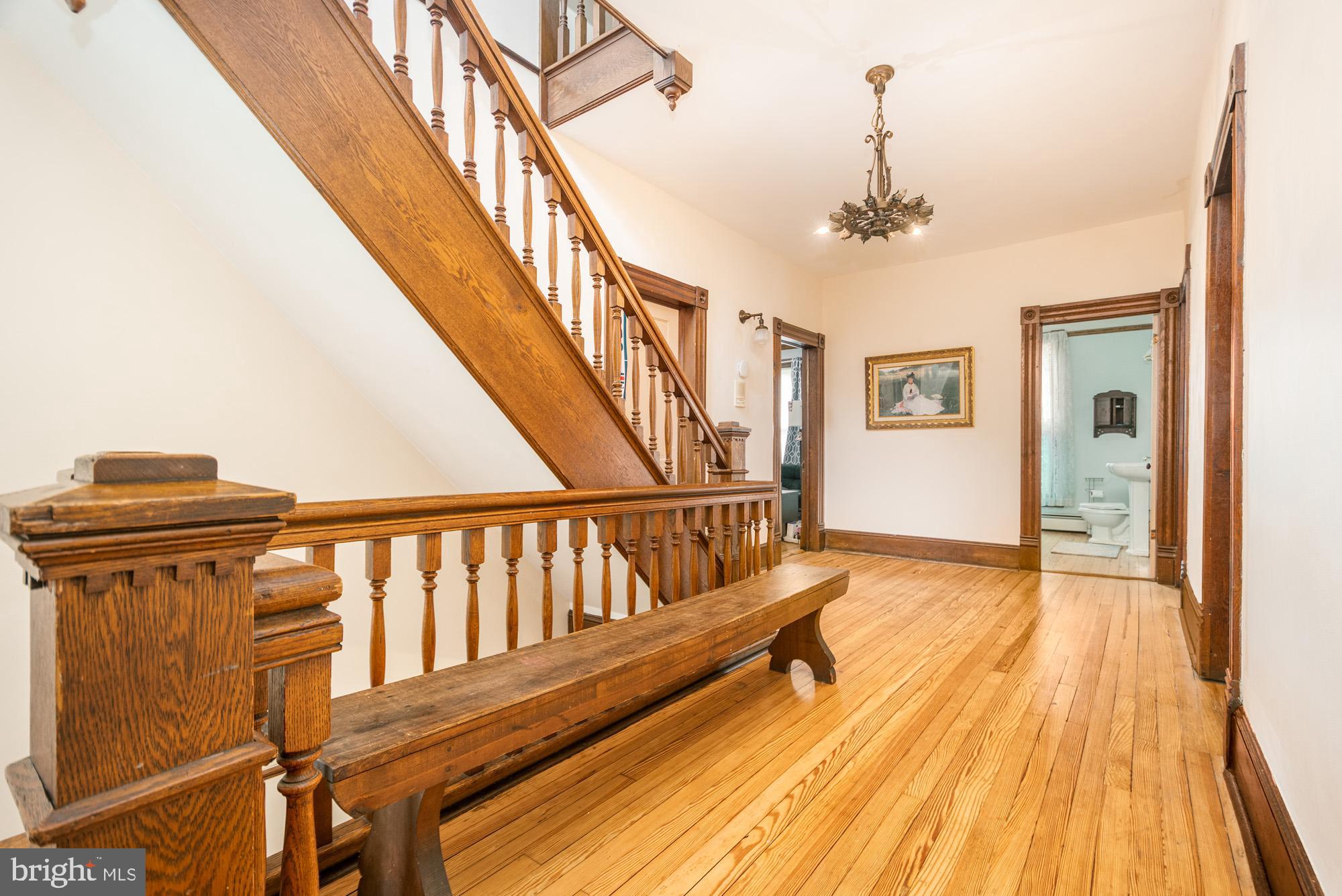 MOUNTAIN LAKE PARK - Residential