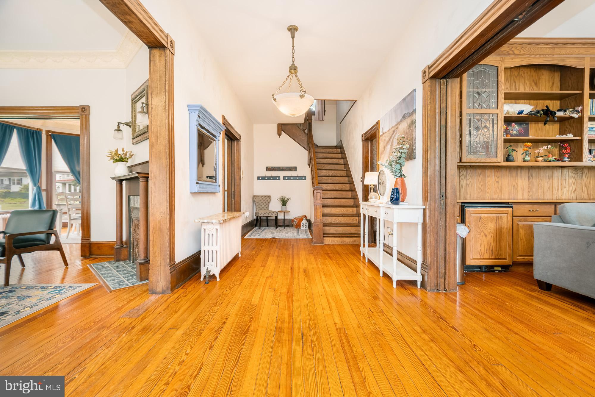 MOUNTAIN LAKE PARK - Residential