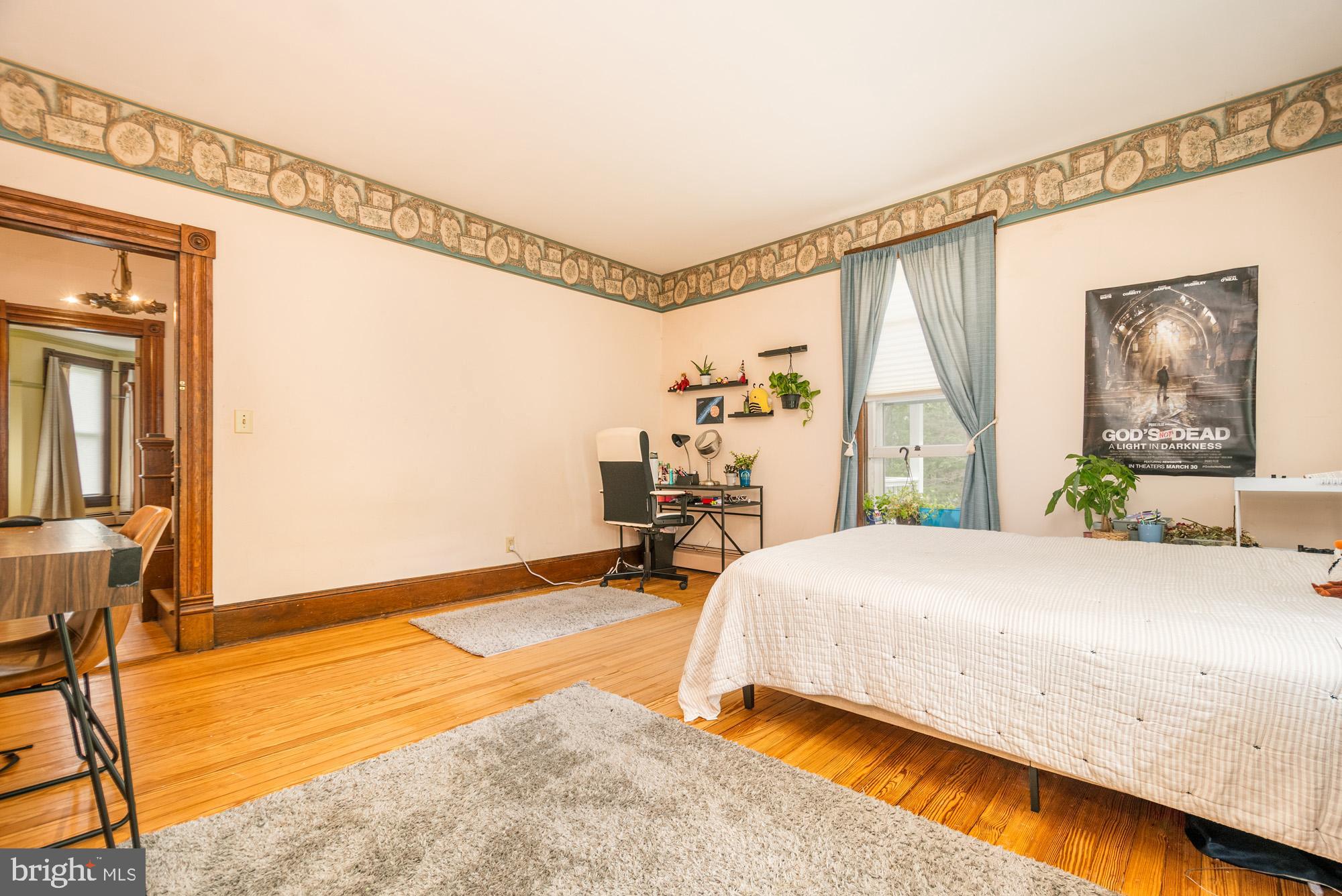 MOUNTAIN LAKE PARK - Residential