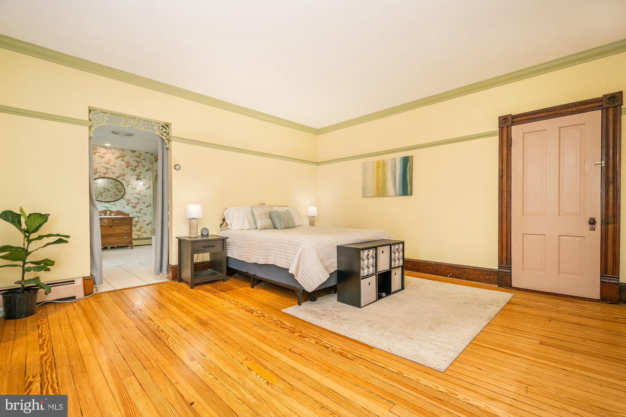 MOUNTAIN LAKE PARK - Residential