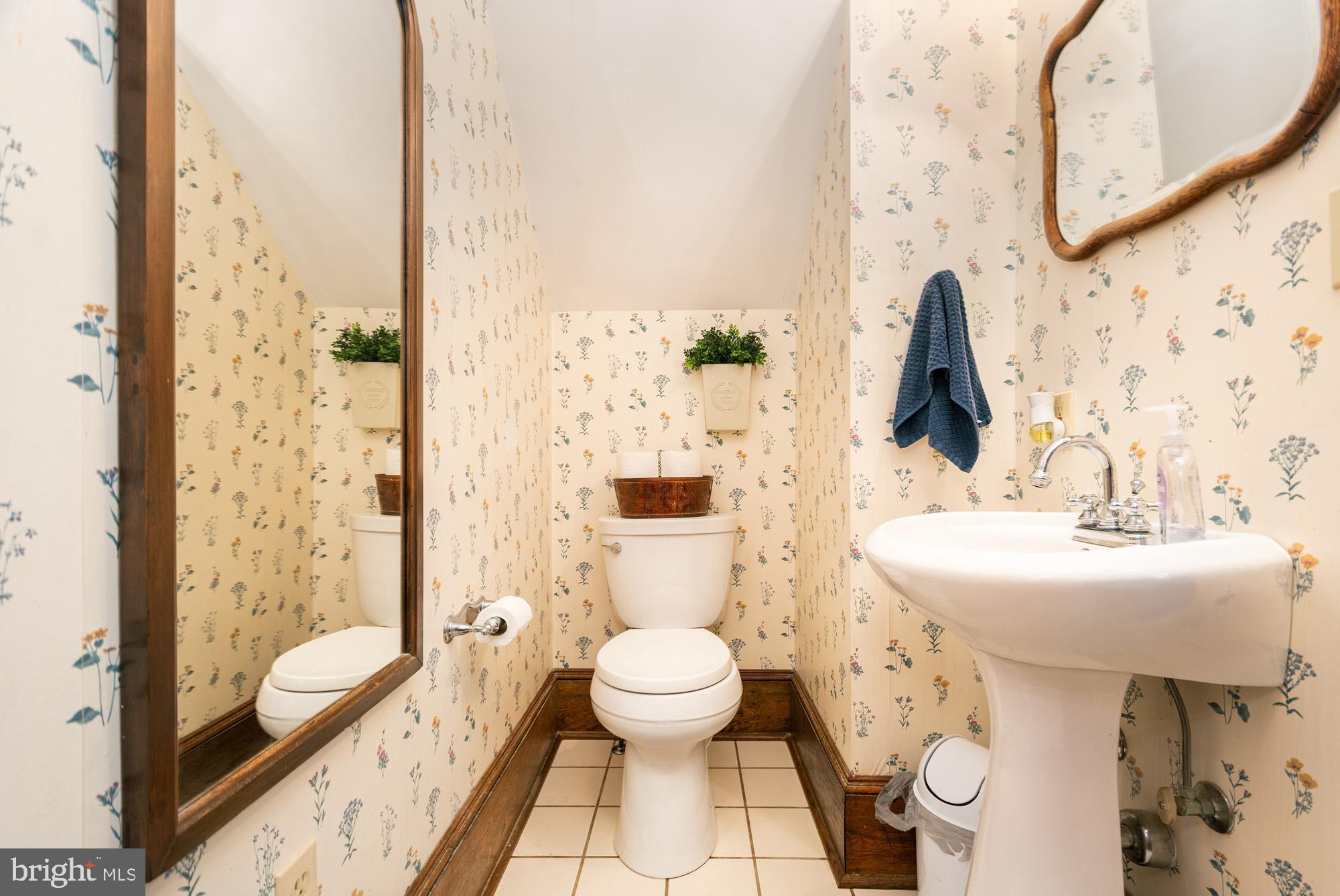 MOUNTAIN LAKE PARK - Residential