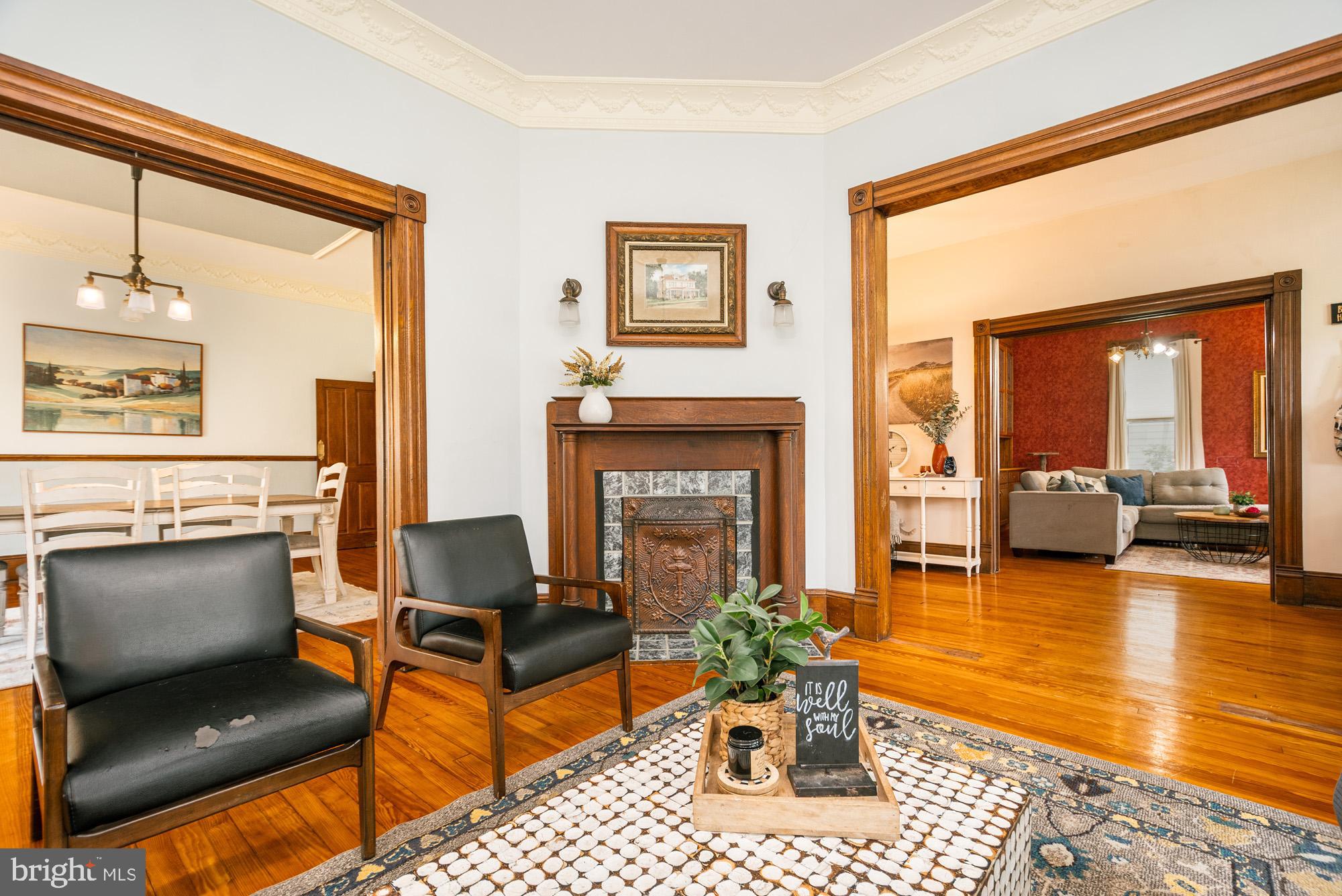 MOUNTAIN LAKE PARK - Residential