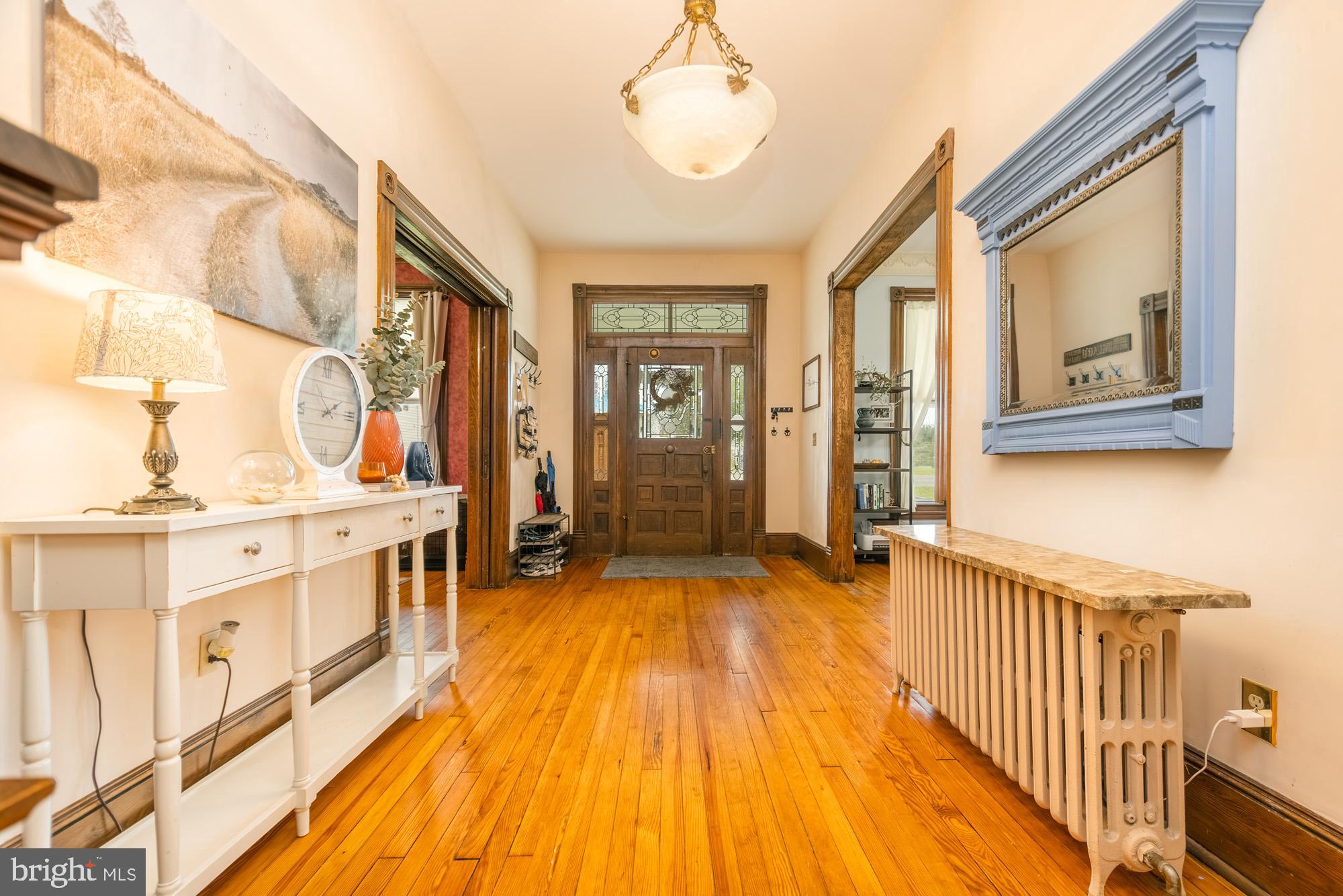 MOUNTAIN LAKE PARK - Residential