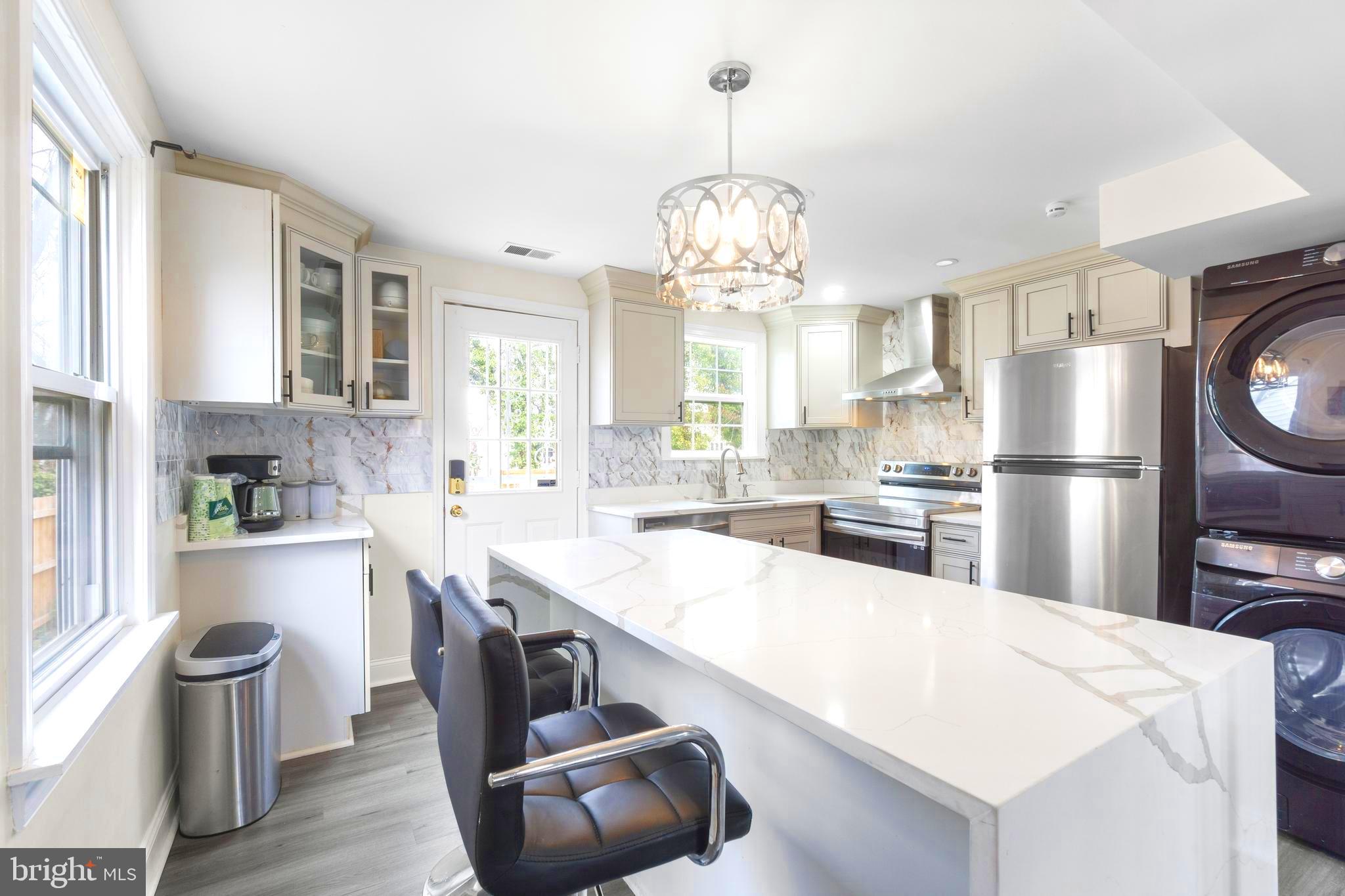 CAPITOL HEIGHTS - Residential