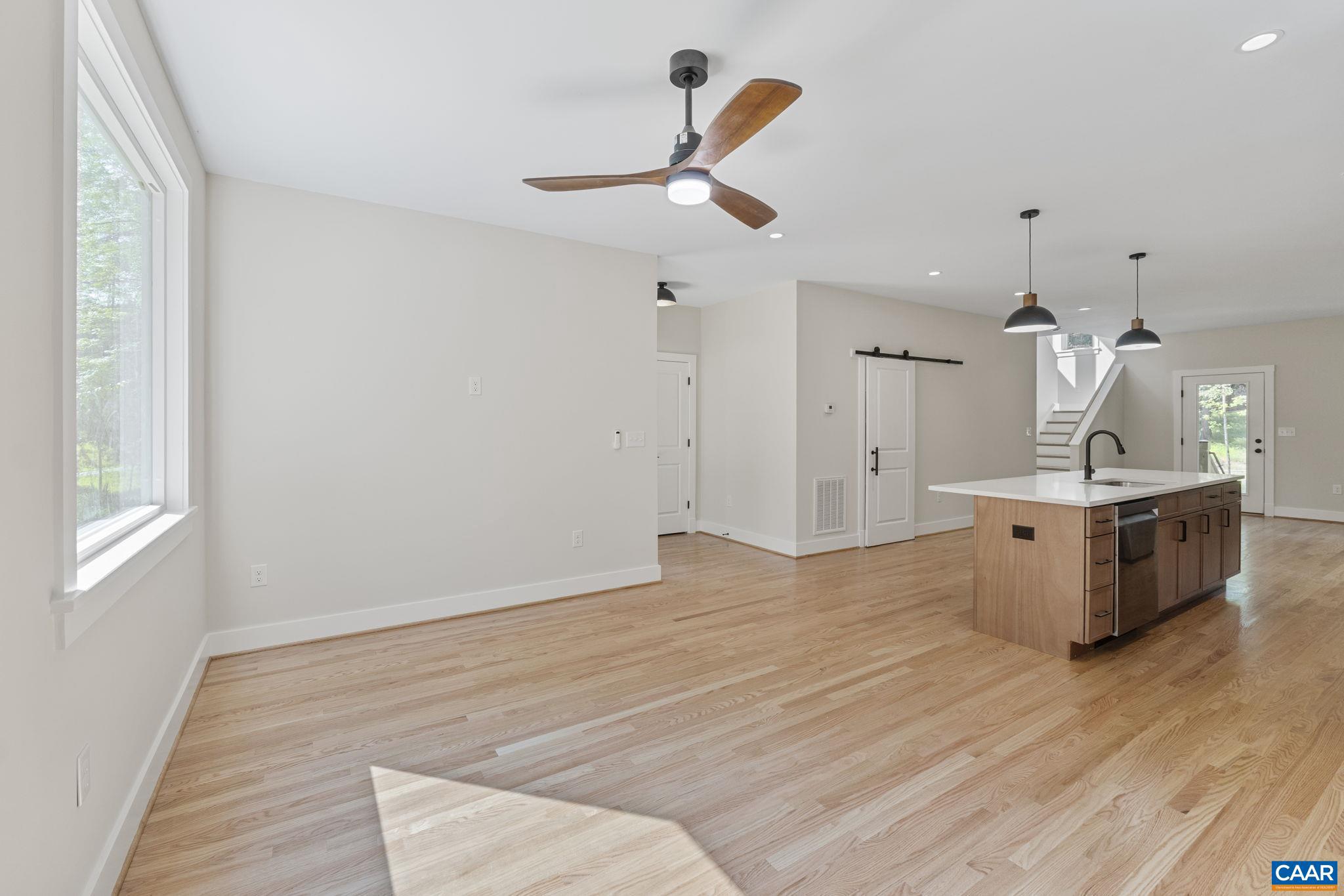 LAKE MONTICELLO - Residential