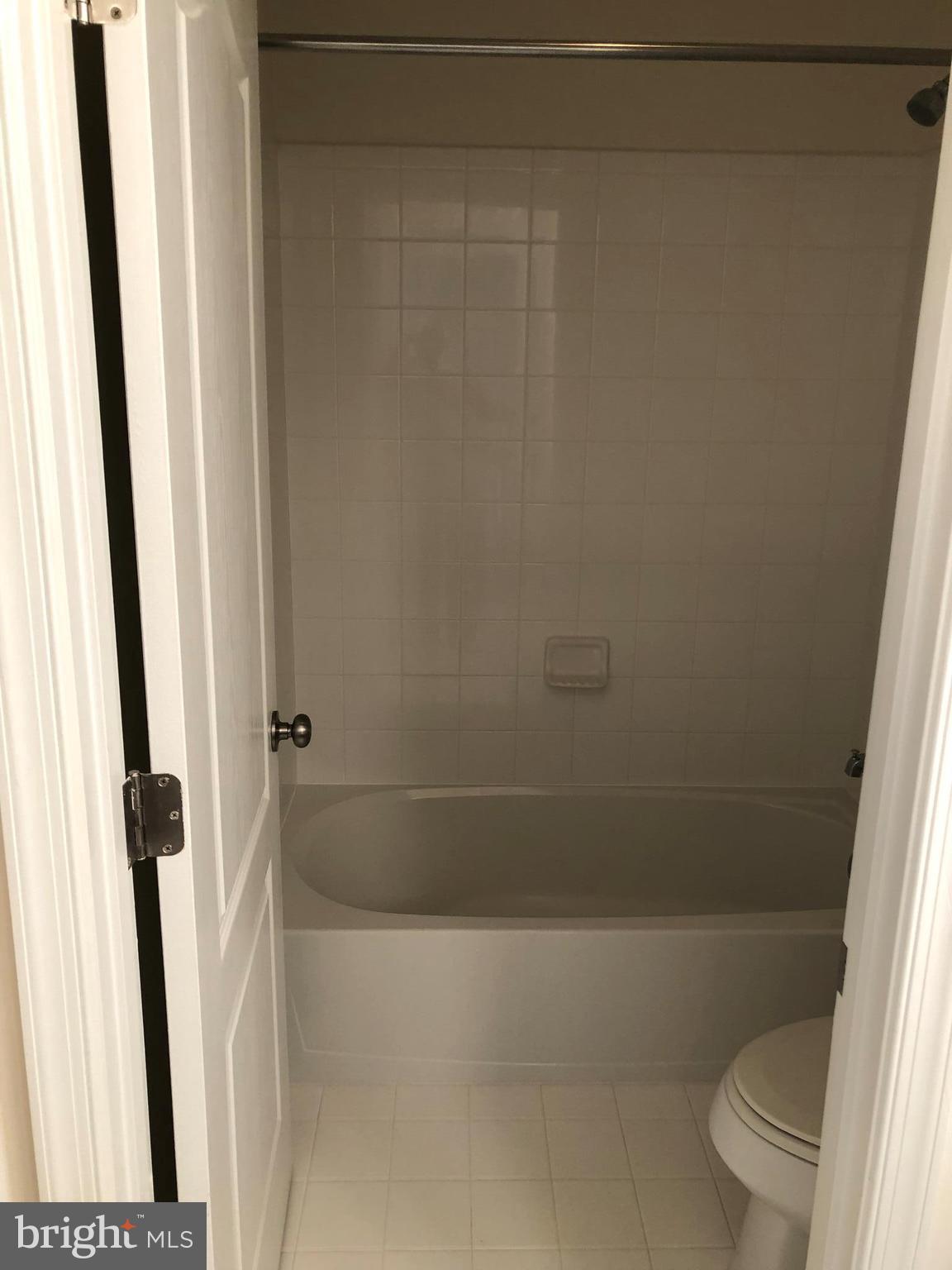 BRAMBLETON LANDBAY 3 - Residential Lease