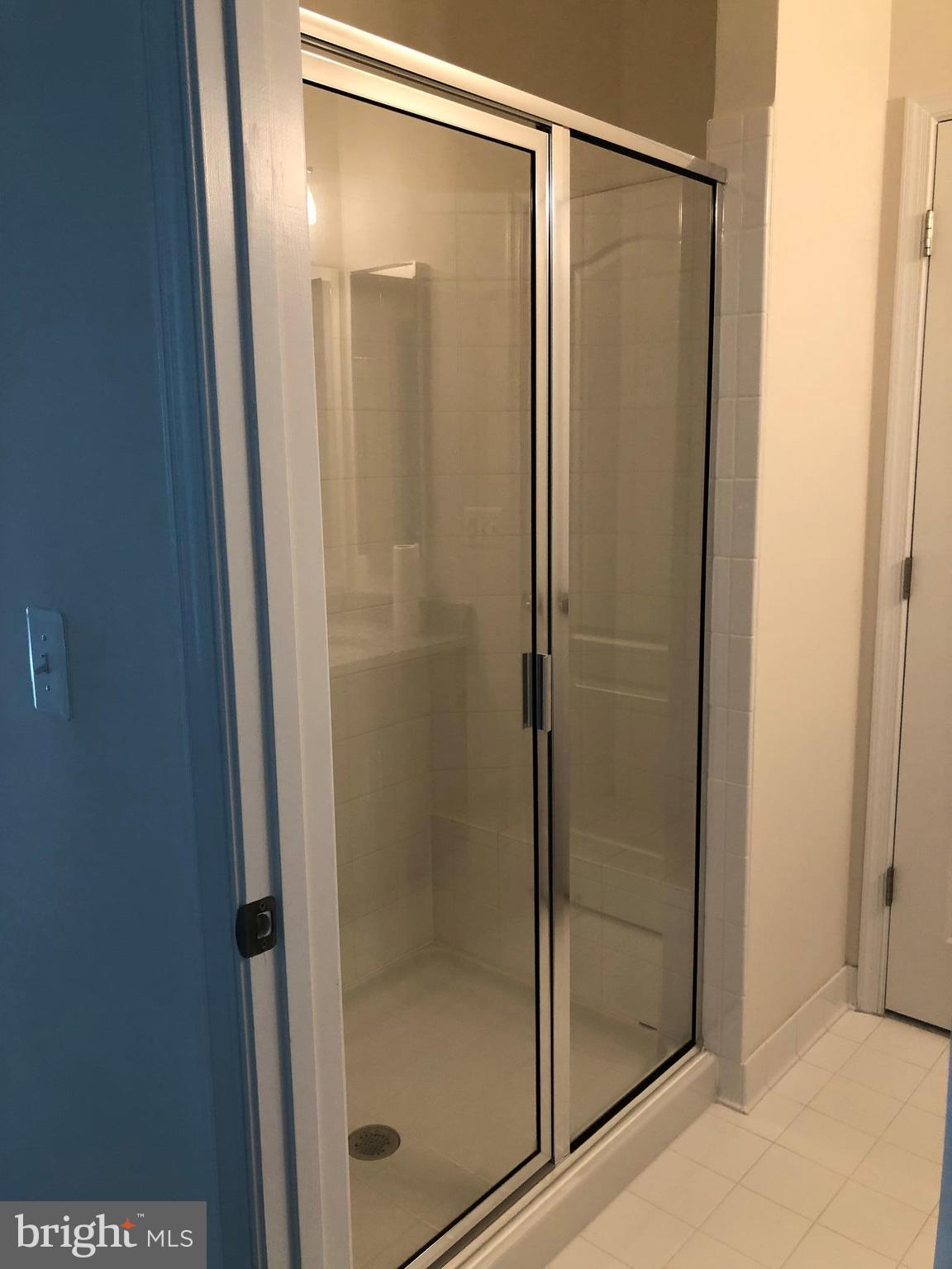 BRAMBLETON LANDBAY 3 - Residential Lease