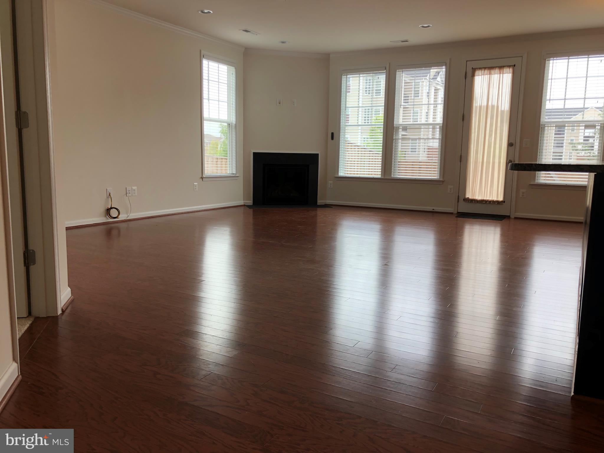 BRAMBLETON LANDBAY 3 - Residential Lease