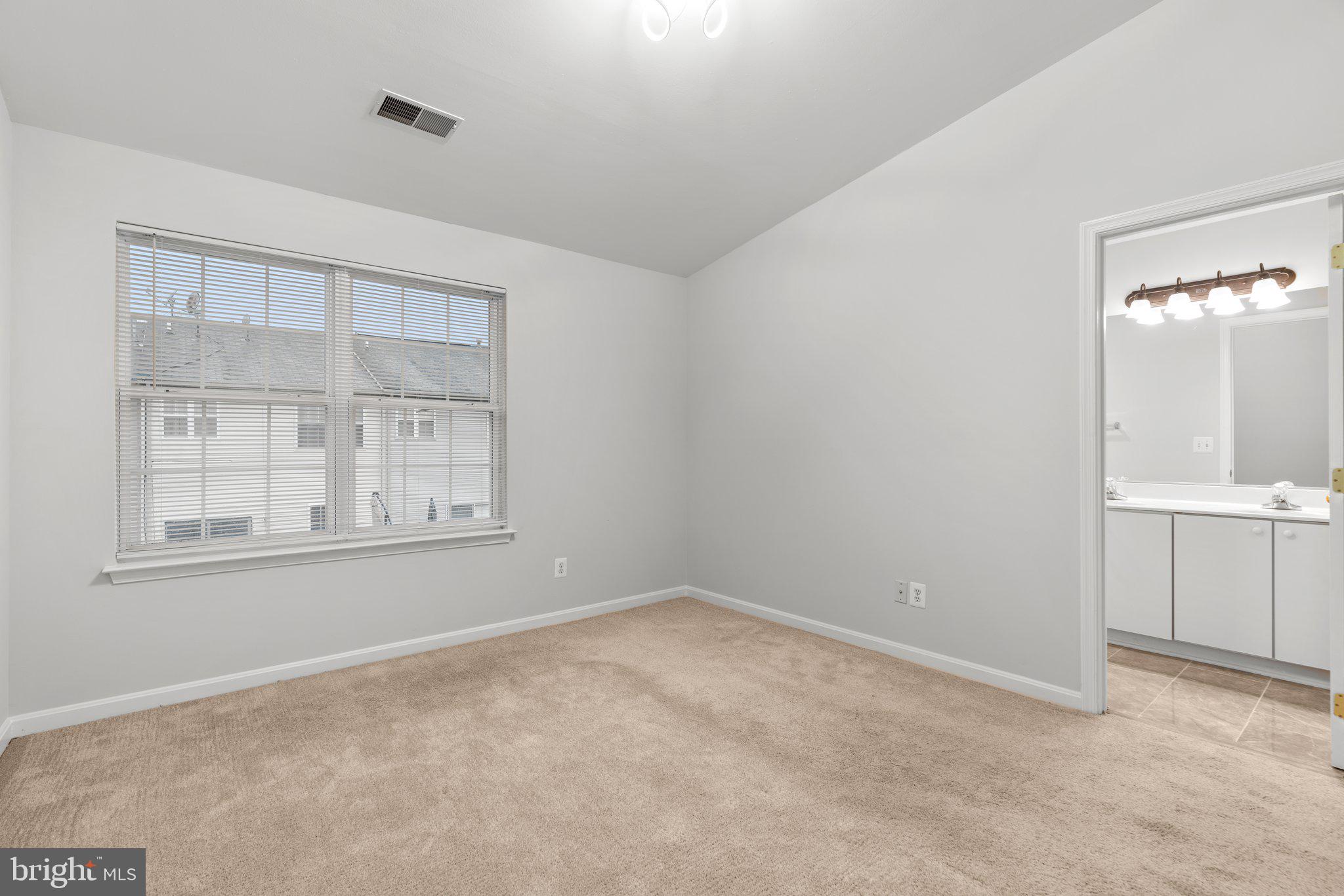 CARROLLWOOD MANOR - Residential