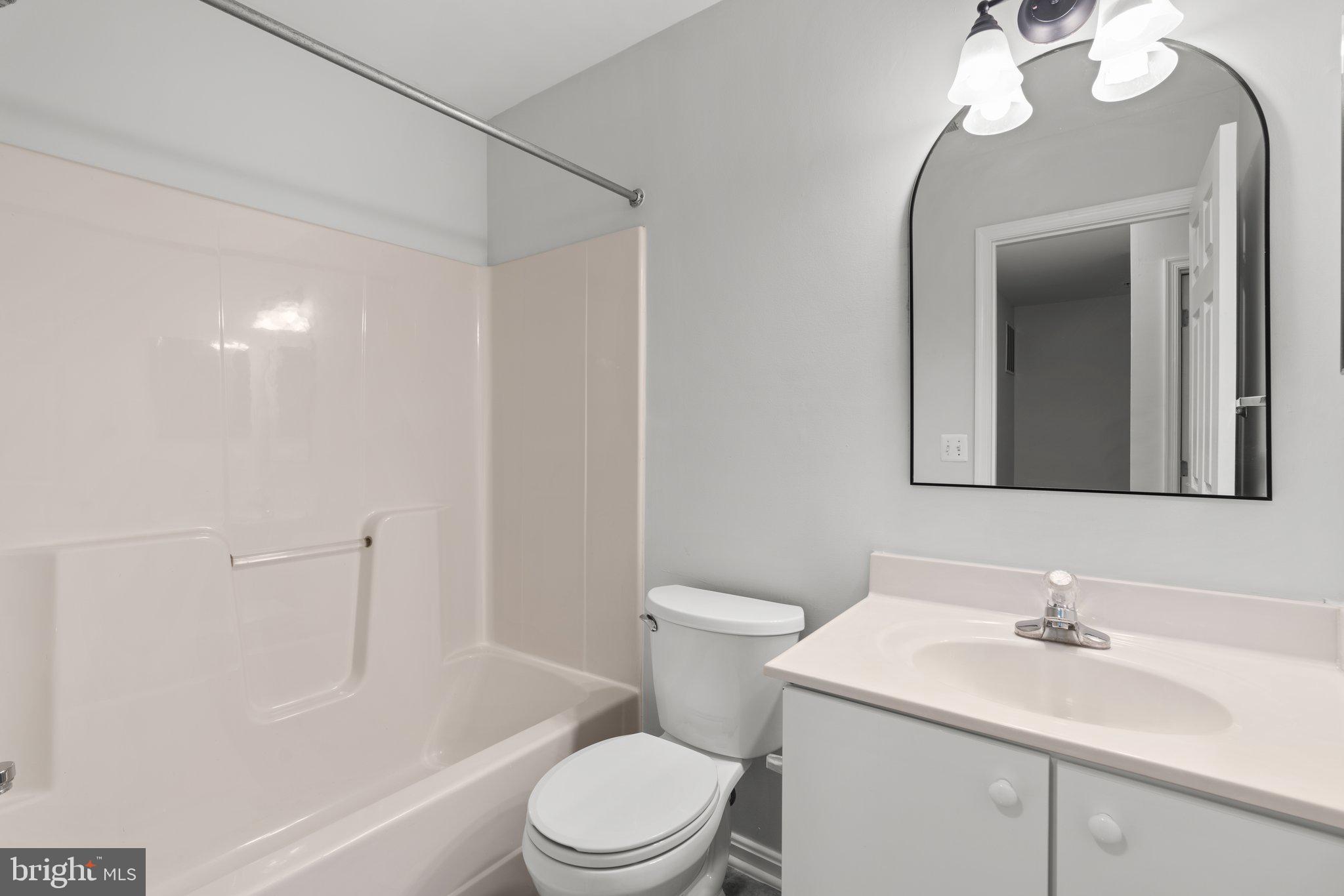 CARROLLWOOD MANOR - Residential