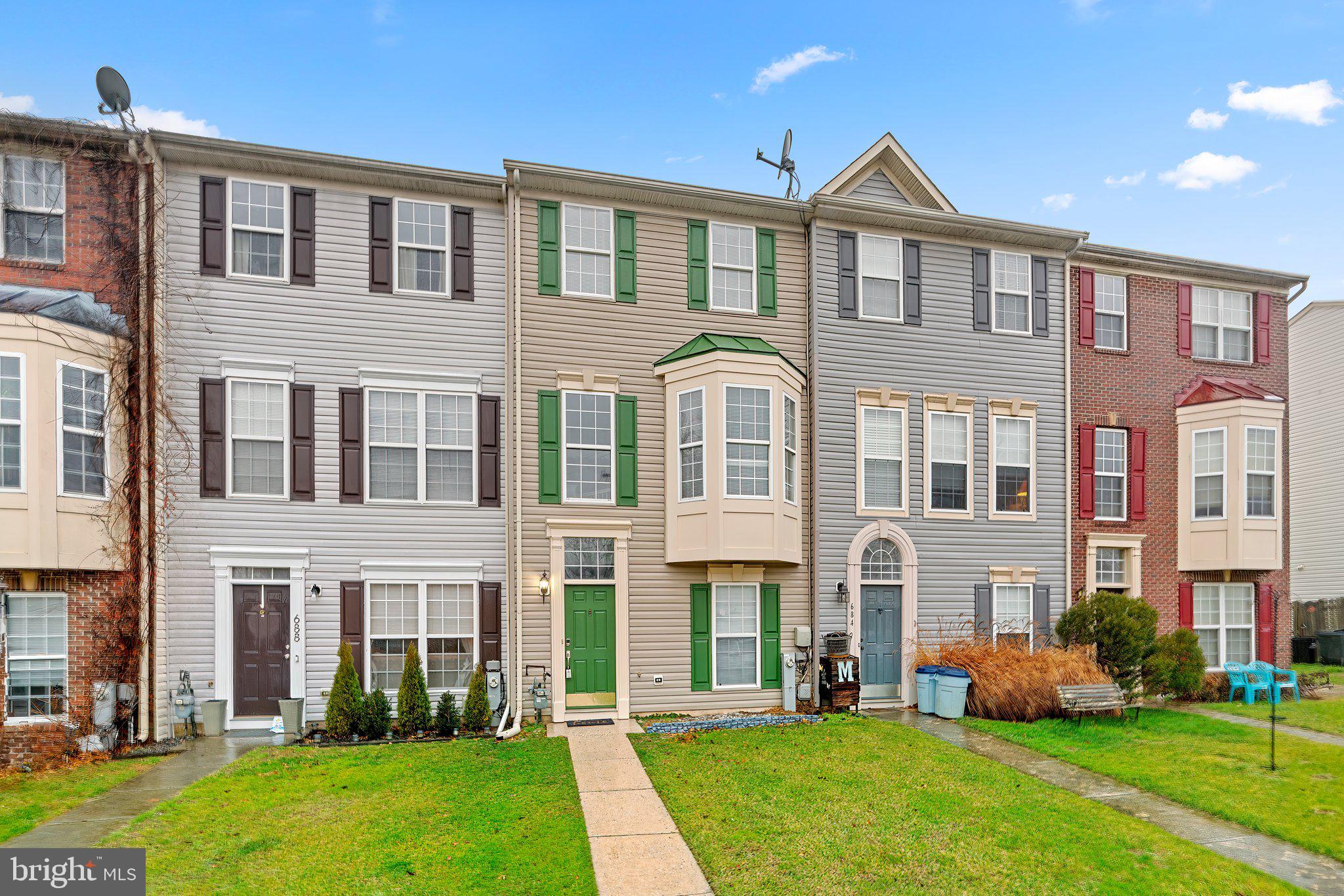 CARROLLWOOD MANOR - Residential