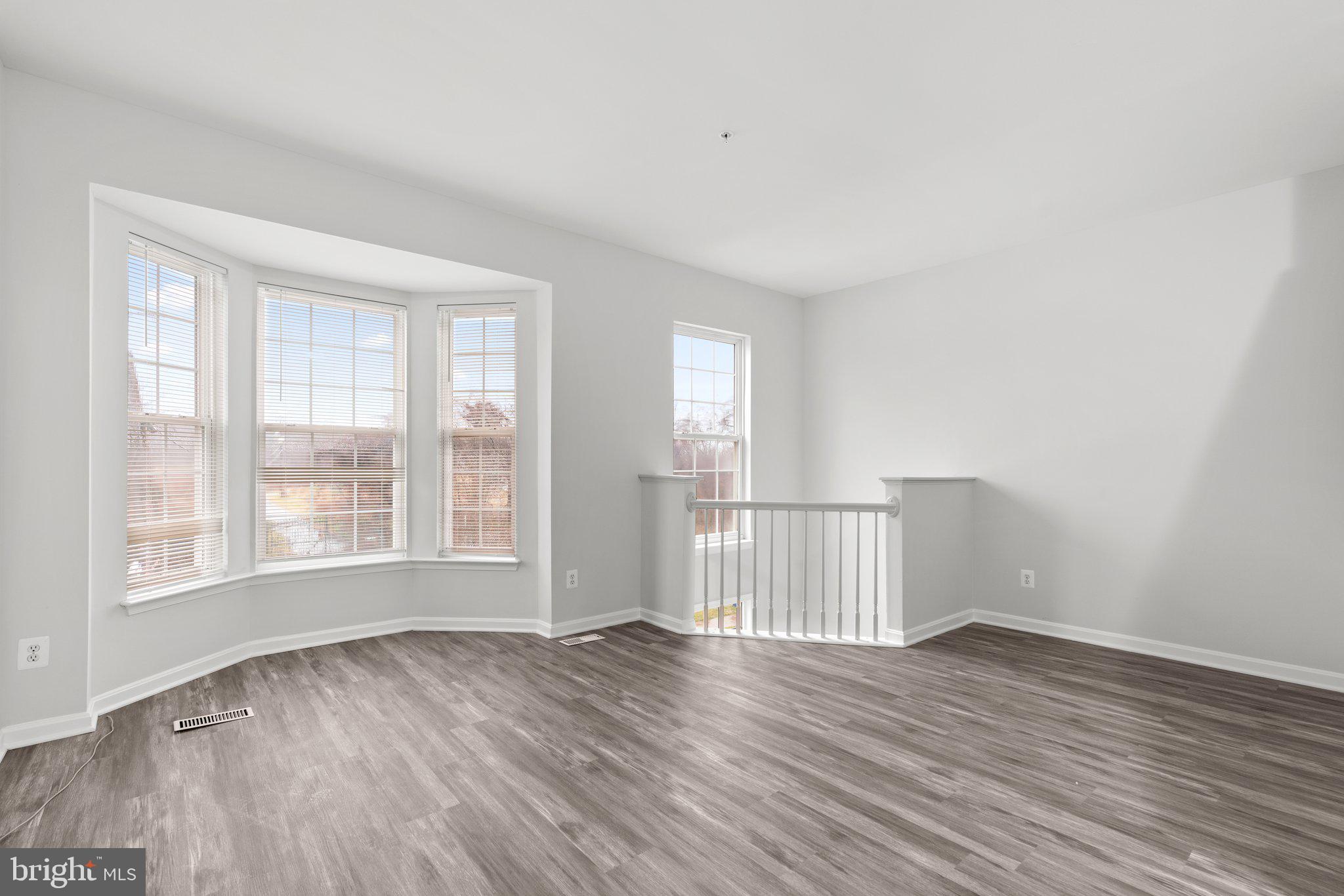 CARROLLWOOD MANOR - Residential