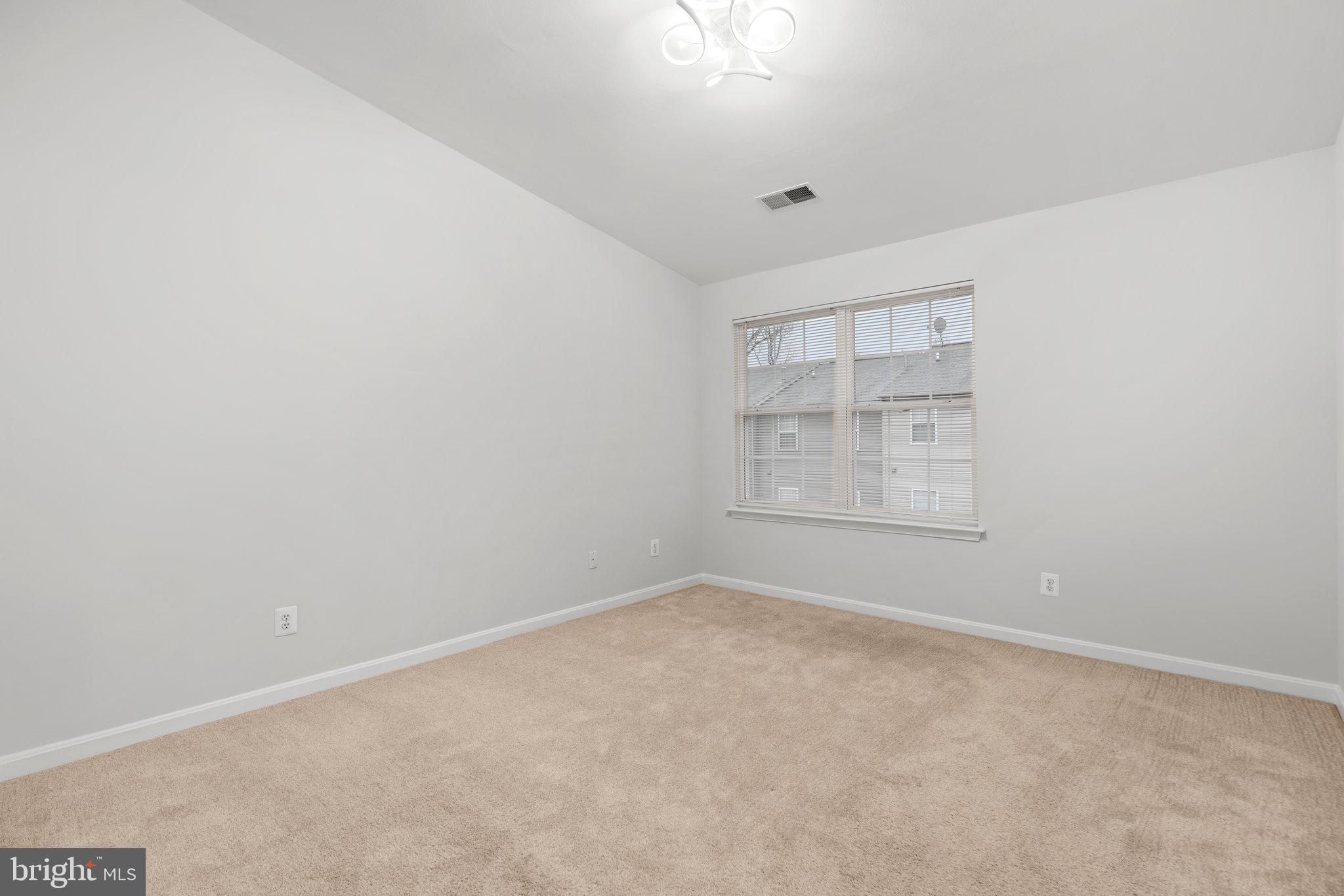 CARROLLWOOD MANOR - Residential