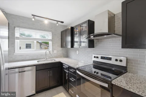 303 Garner Avenue, Waldorf, MD 20602 - #: MDCH2053808