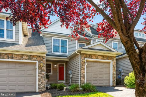 Photo of 763 Keller Drive, LITITZ, PA 17543 (MLS # PALA2074998)