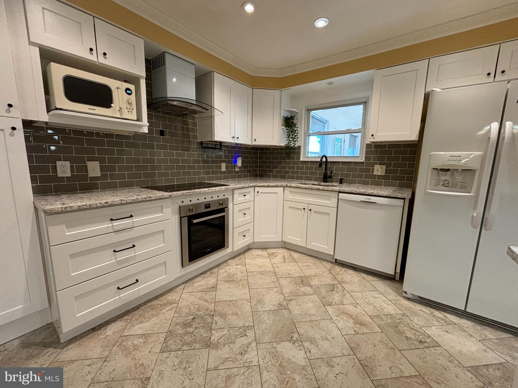 WILLOWBROOK - Residential