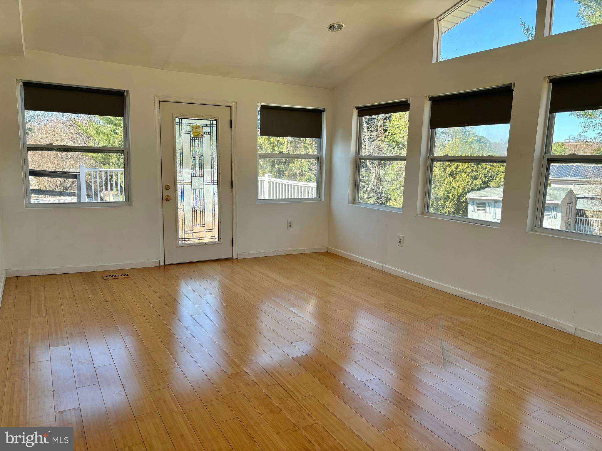 WILLOWBROOK - Residential