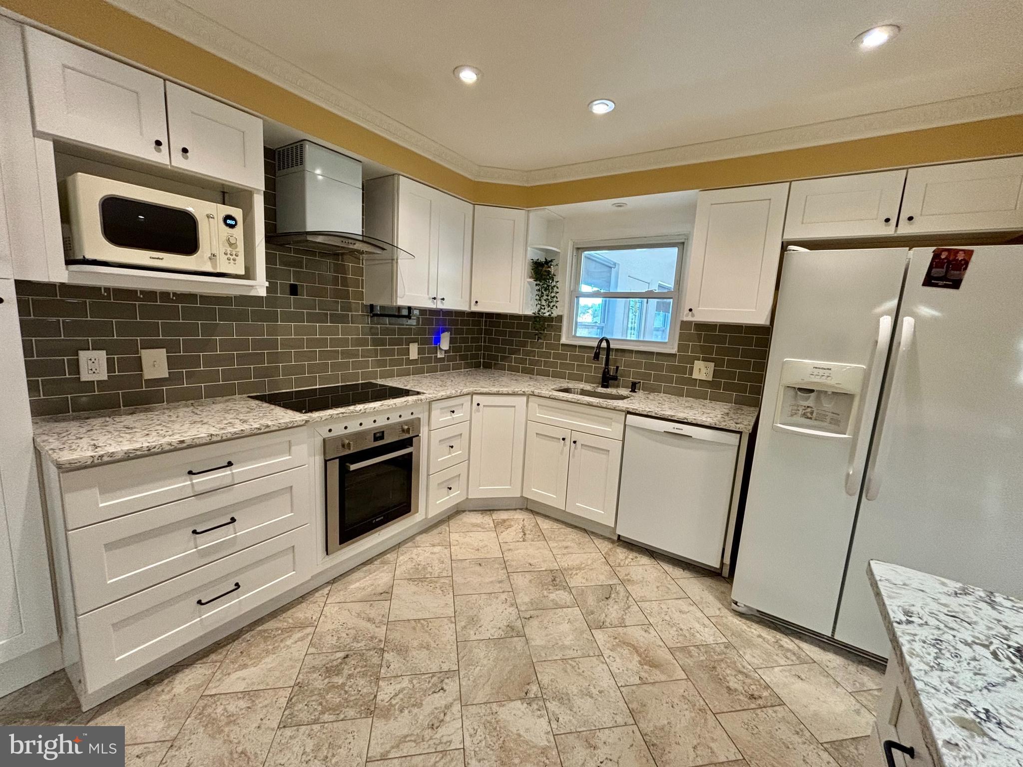 WILLOWBROOK - Residential