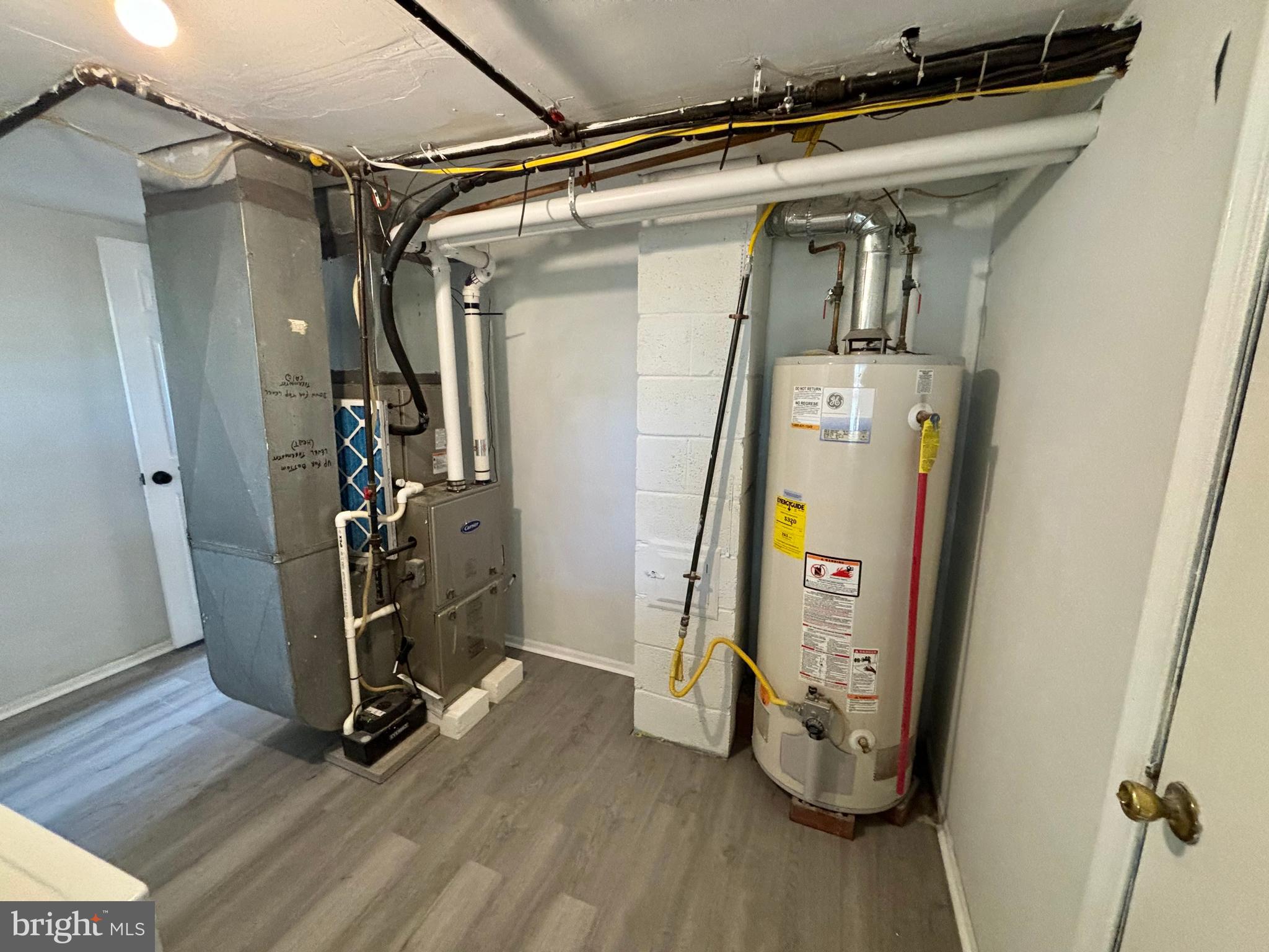 WILLOWBROOK - Residential