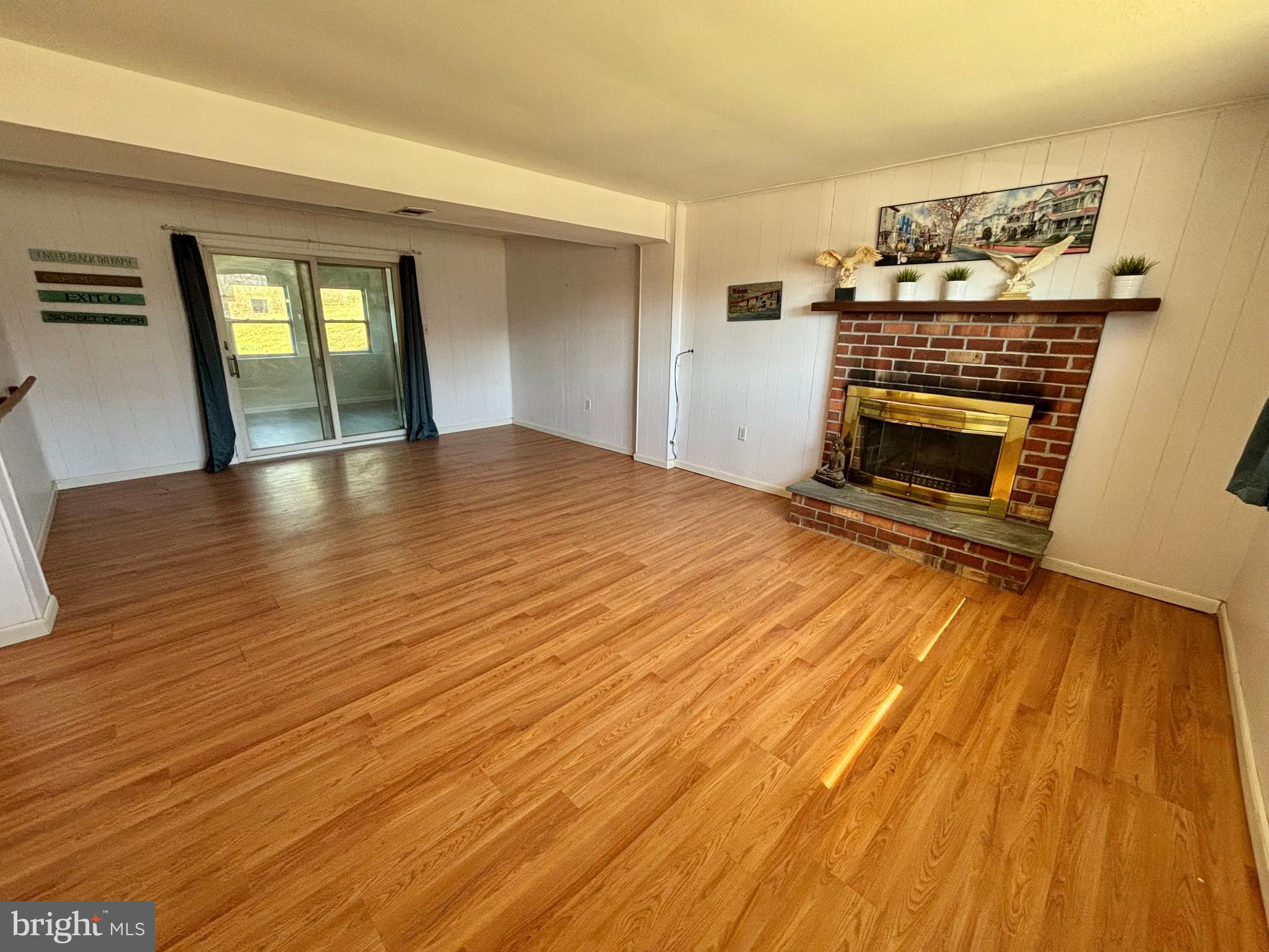 WILLOWBROOK - Residential