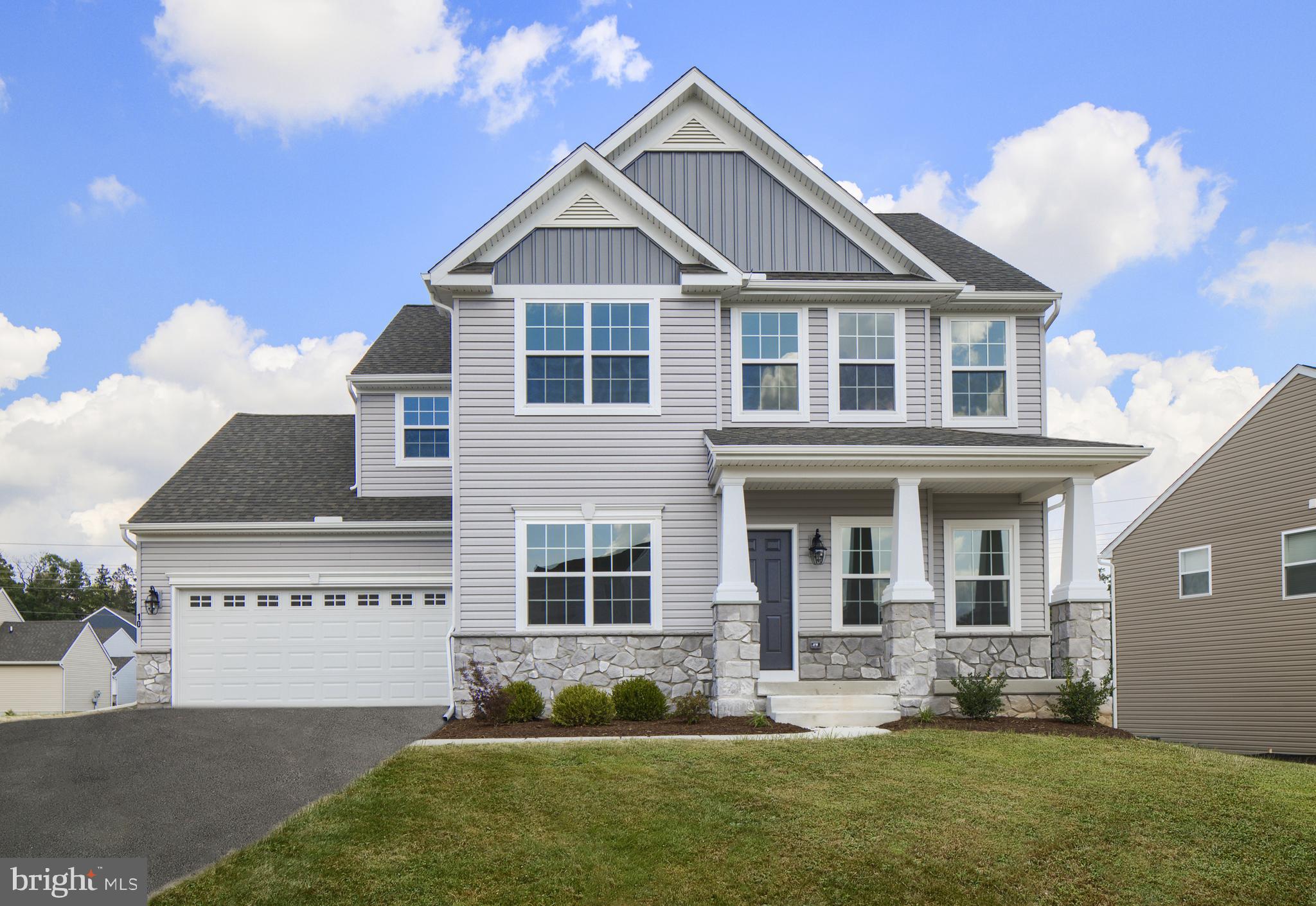 100 SCHOOLHOUSE LANE ADDISON