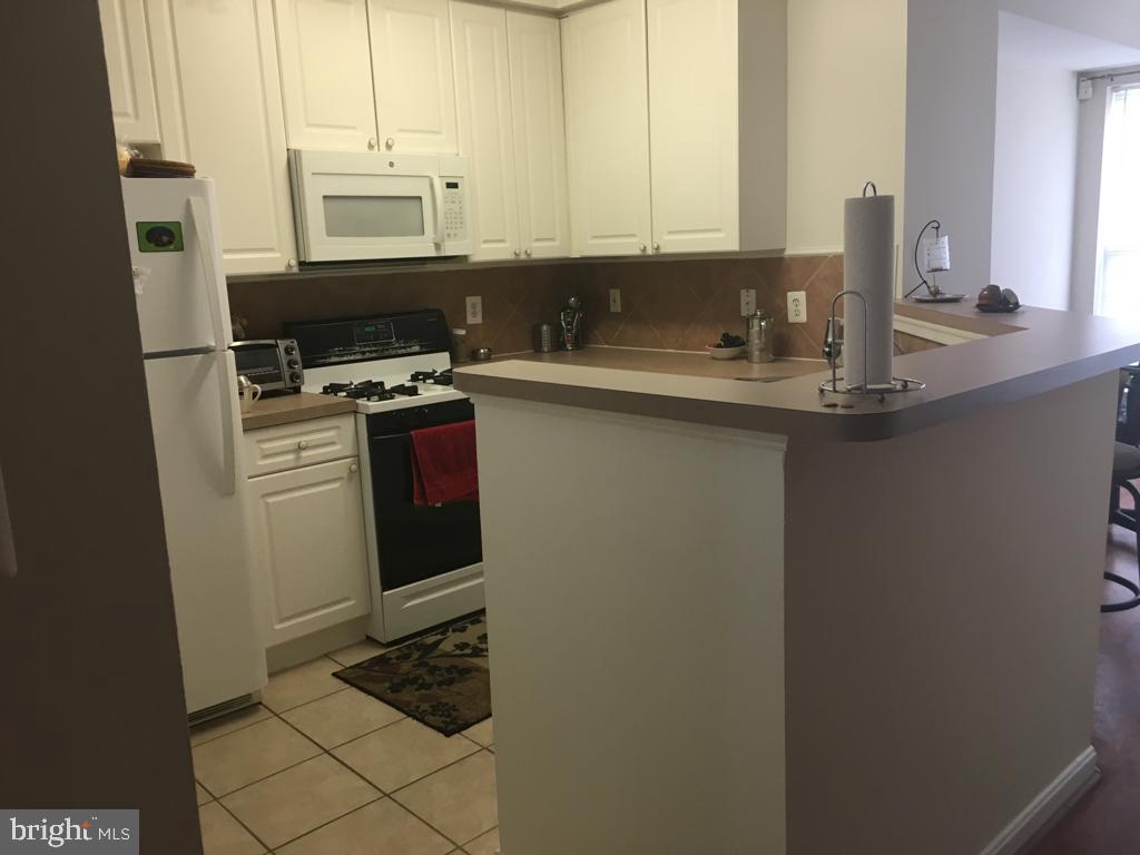 MANORS AT MCNAIR FARMS - Residential Lease