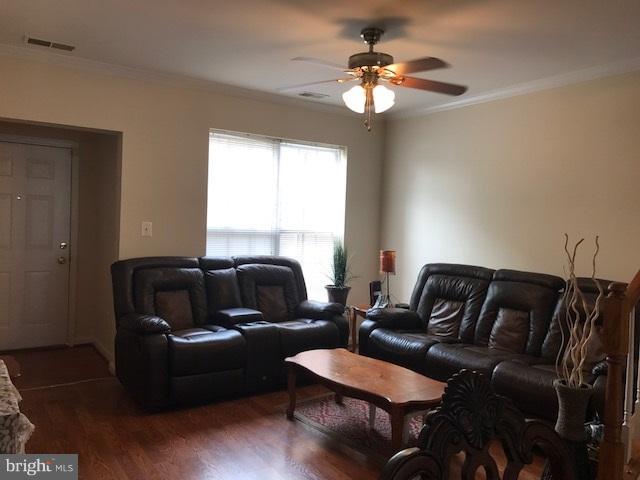 MANORS AT MCNAIR FARMS - Residential Lease