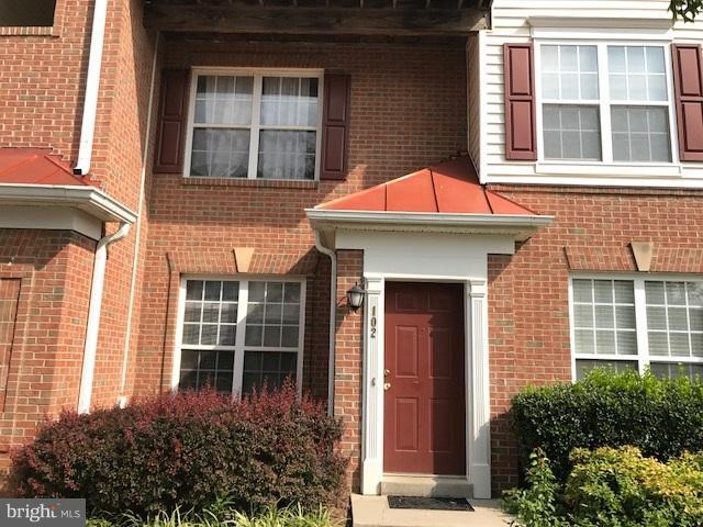 MANORS AT MCNAIR FARMS - Residential Lease