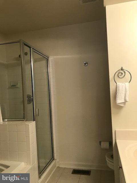 MANORS AT MCNAIR FARMS - Residential Lease