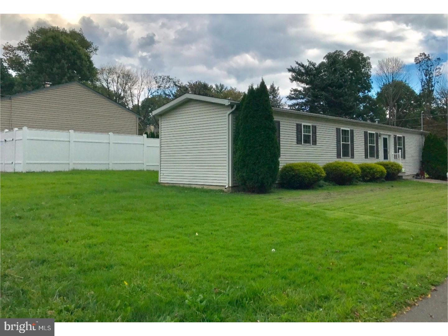 HORSHAM CHASE - Residential
