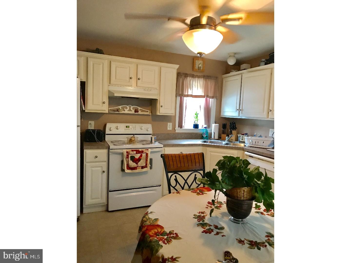HORSHAM CHASE - Residential
