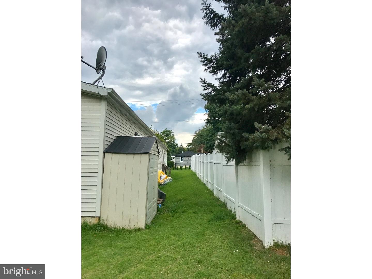 HORSHAM CHASE - Residential
