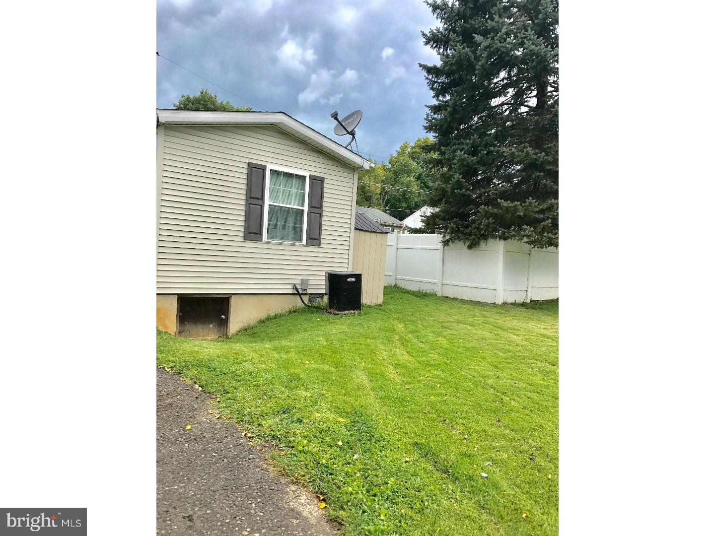HORSHAM CHASE - Residential