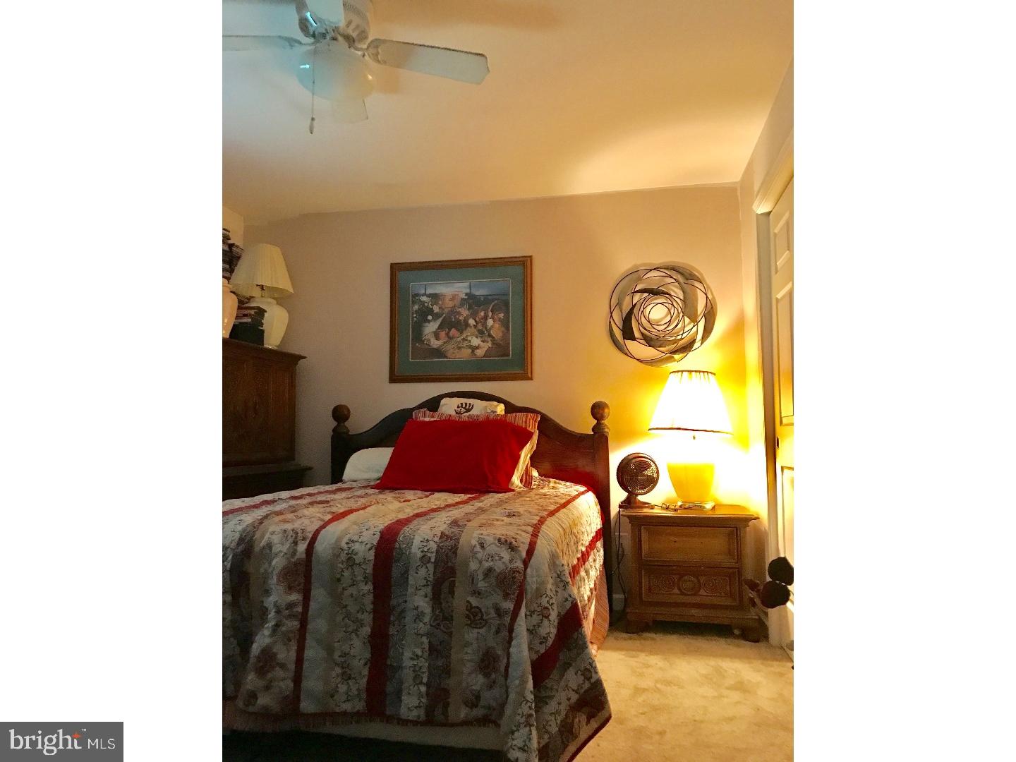 HORSHAM CHASE - Residential