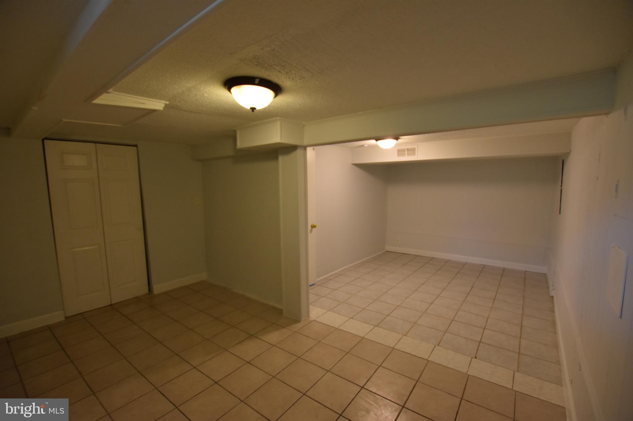 PARKSIDE - Residential Lease