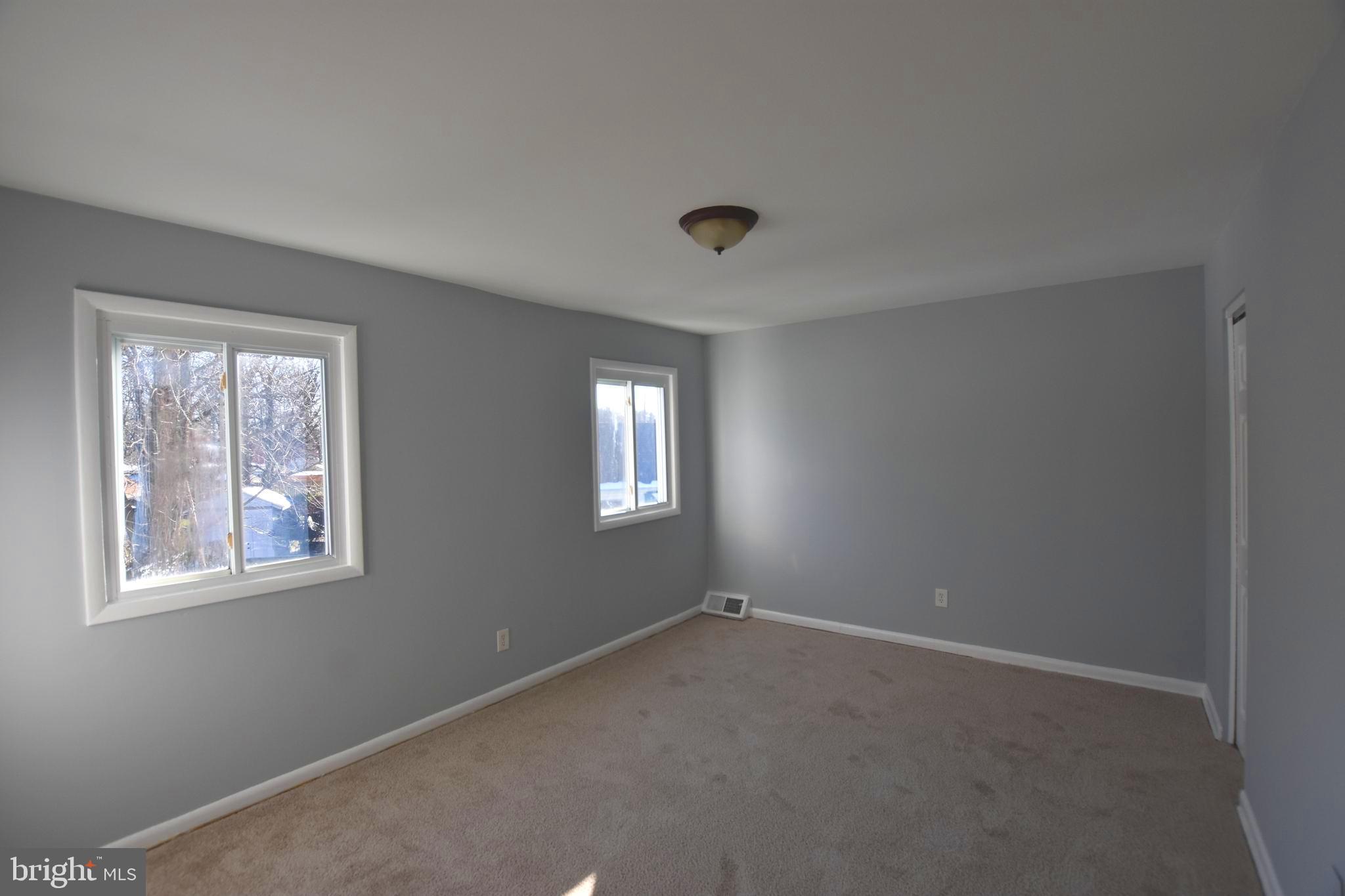 PARKSIDE - Residential Lease