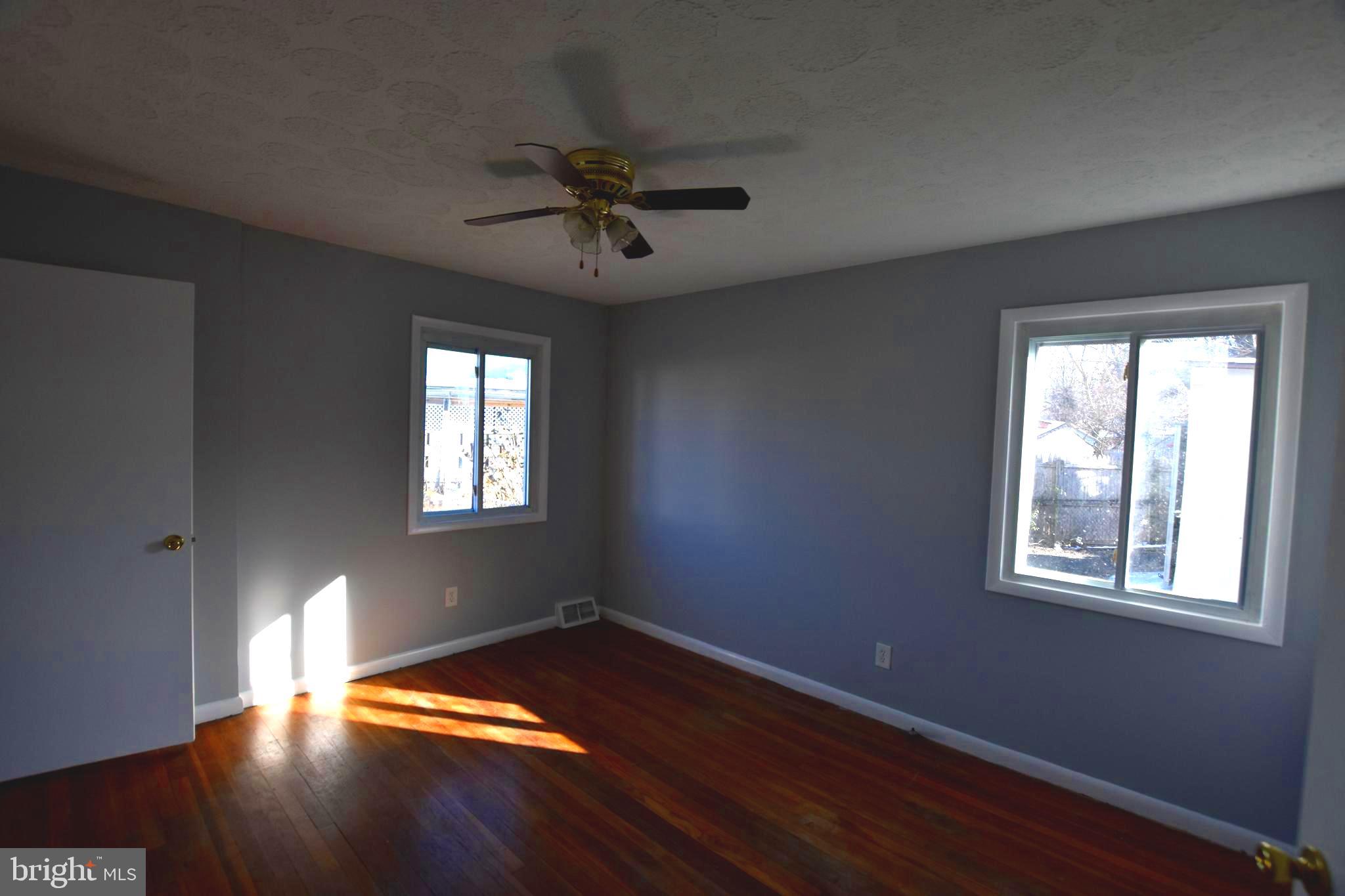 PARKSIDE - Residential Lease