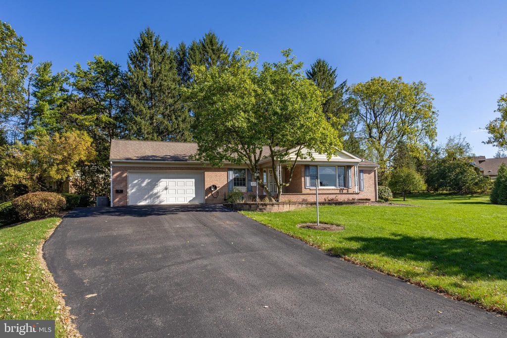 Photo of 212 Seneca Circle, STATE COLLEGE, PA 16801 (MLS # PACE2516412)