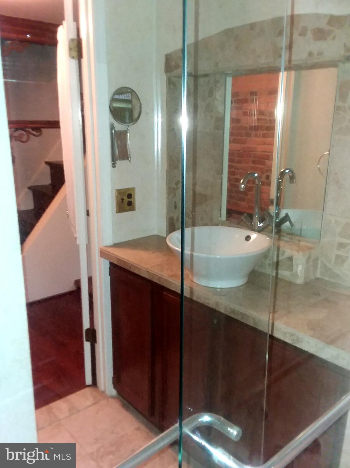 BROMO ARTS DISTRICT - Residential Lease