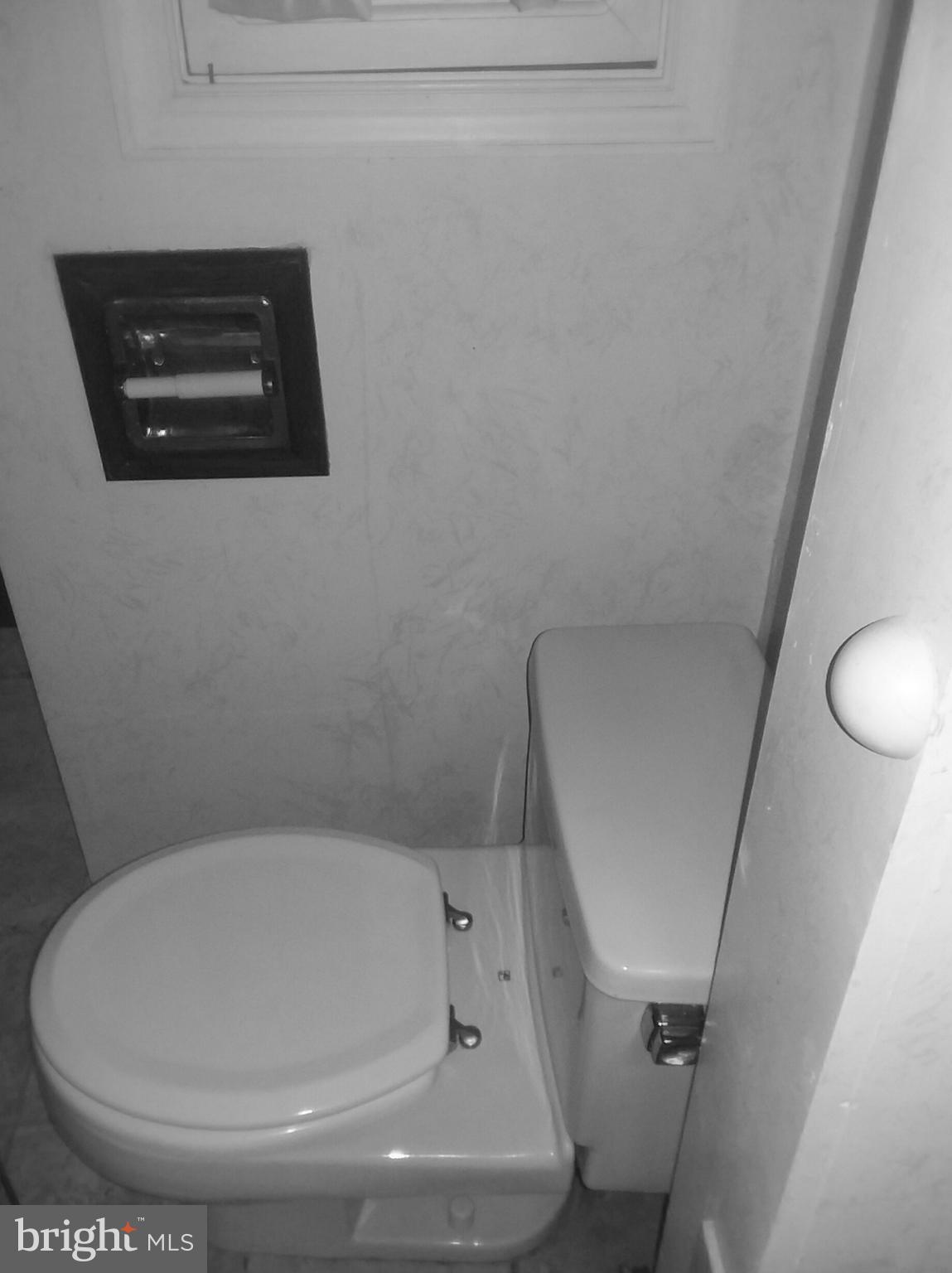 BROMO ARTS DISTRICT - Residential Lease