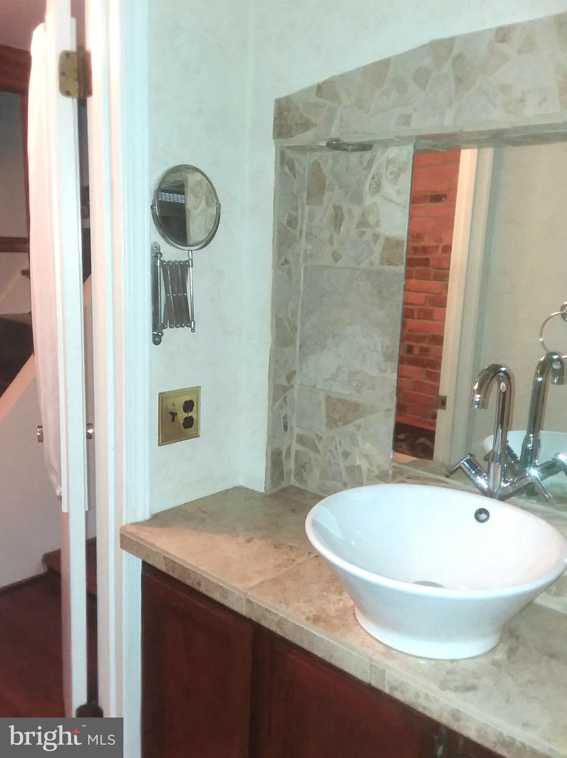 BROMO ARTS DISTRICT - Residential Lease