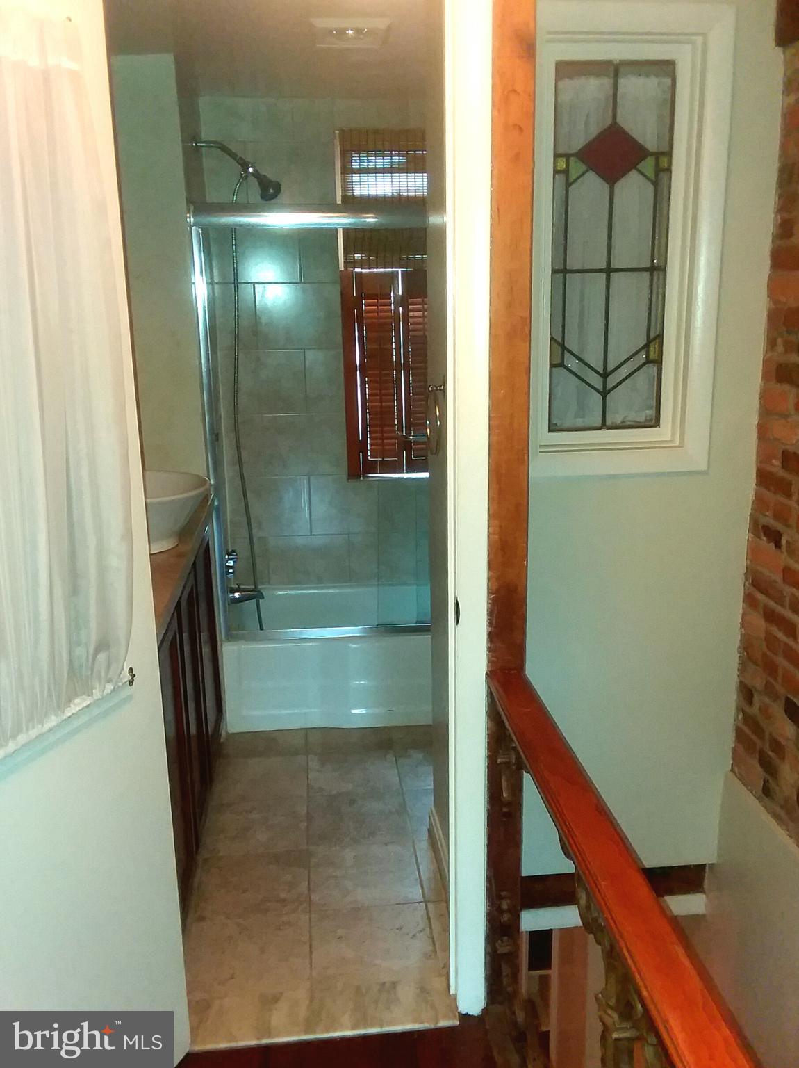 BROMO ARTS DISTRICT - Residential Lease