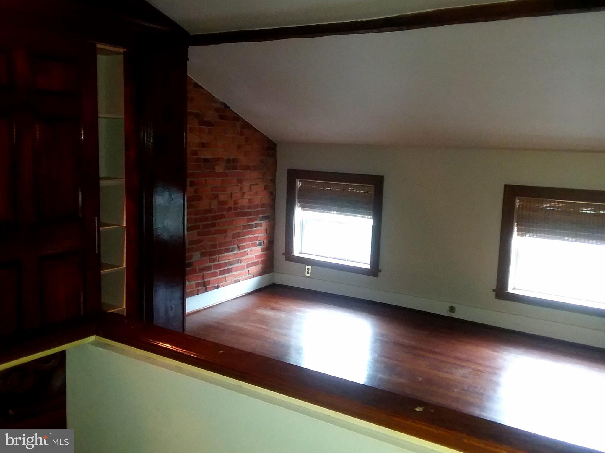 BROMO ARTS DISTRICT - Residential Lease