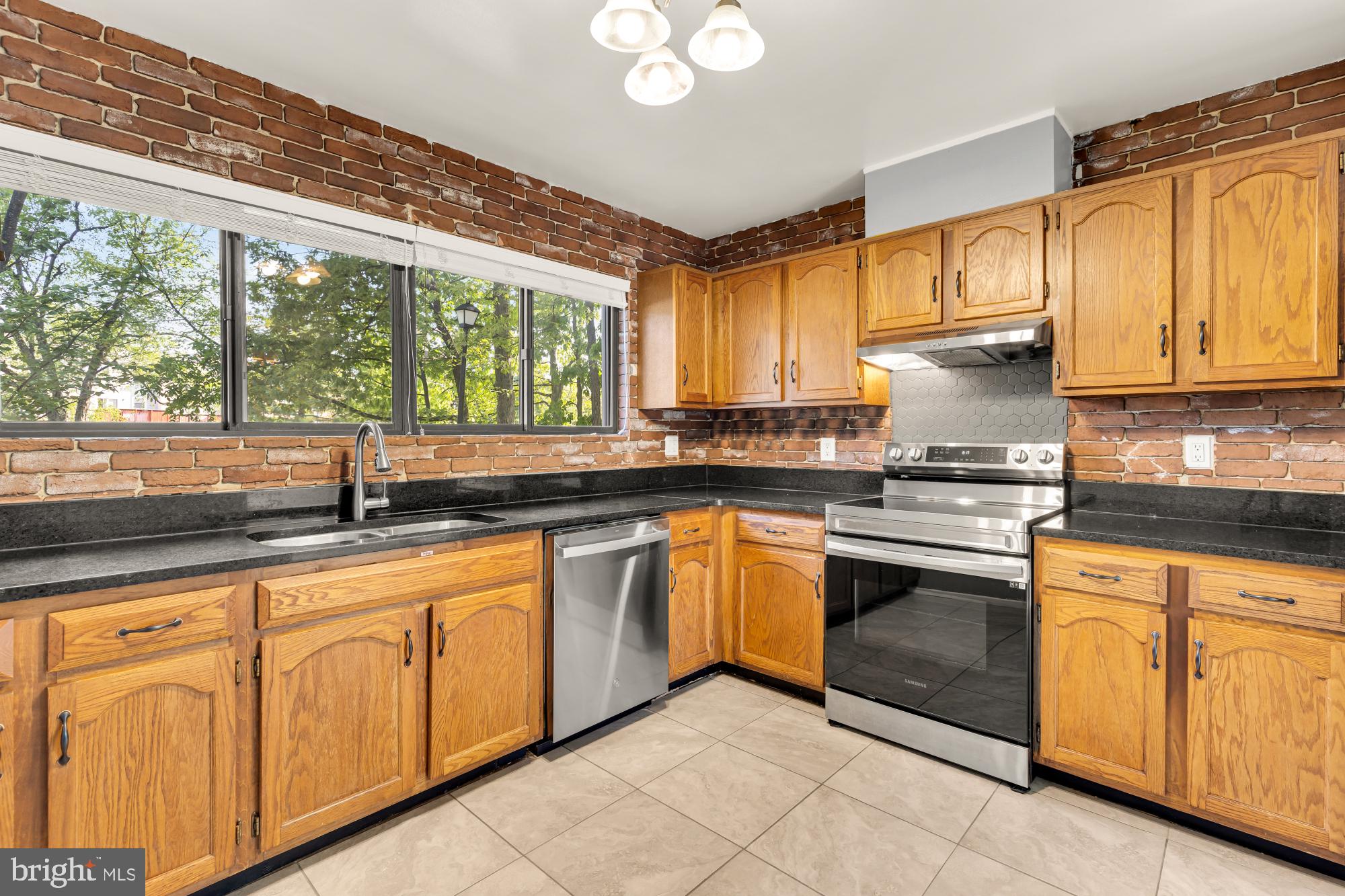 RIPPON LANDING - Residential