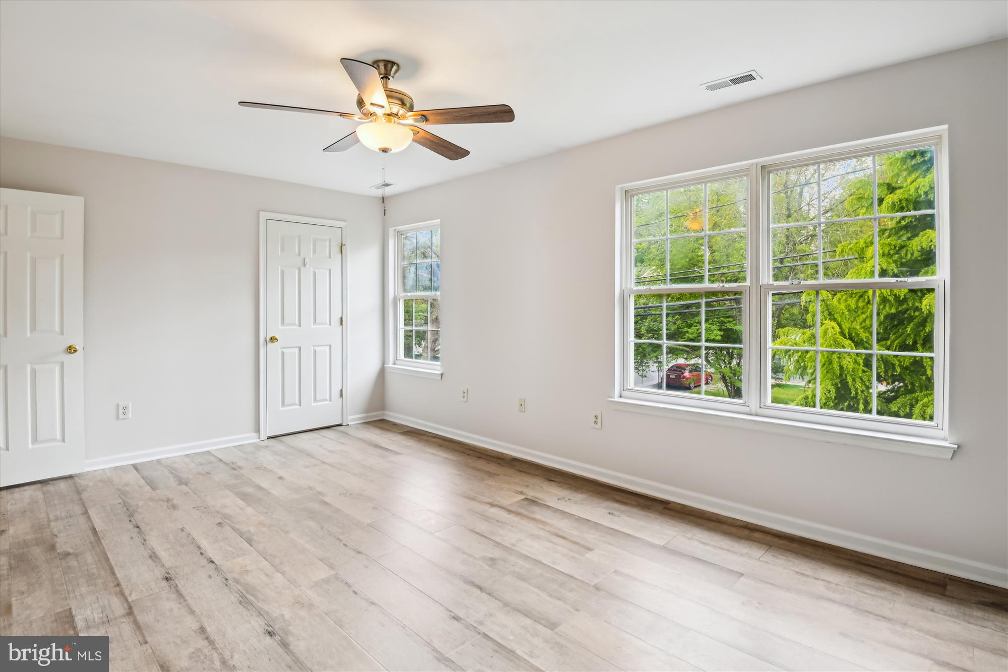 OYSTER HARBOR - Residential