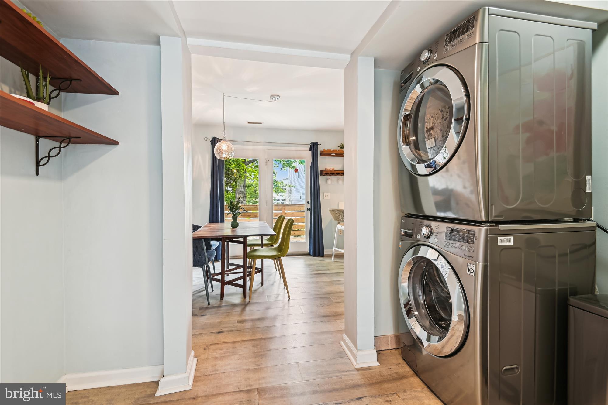 OYSTER HARBOR - Residential