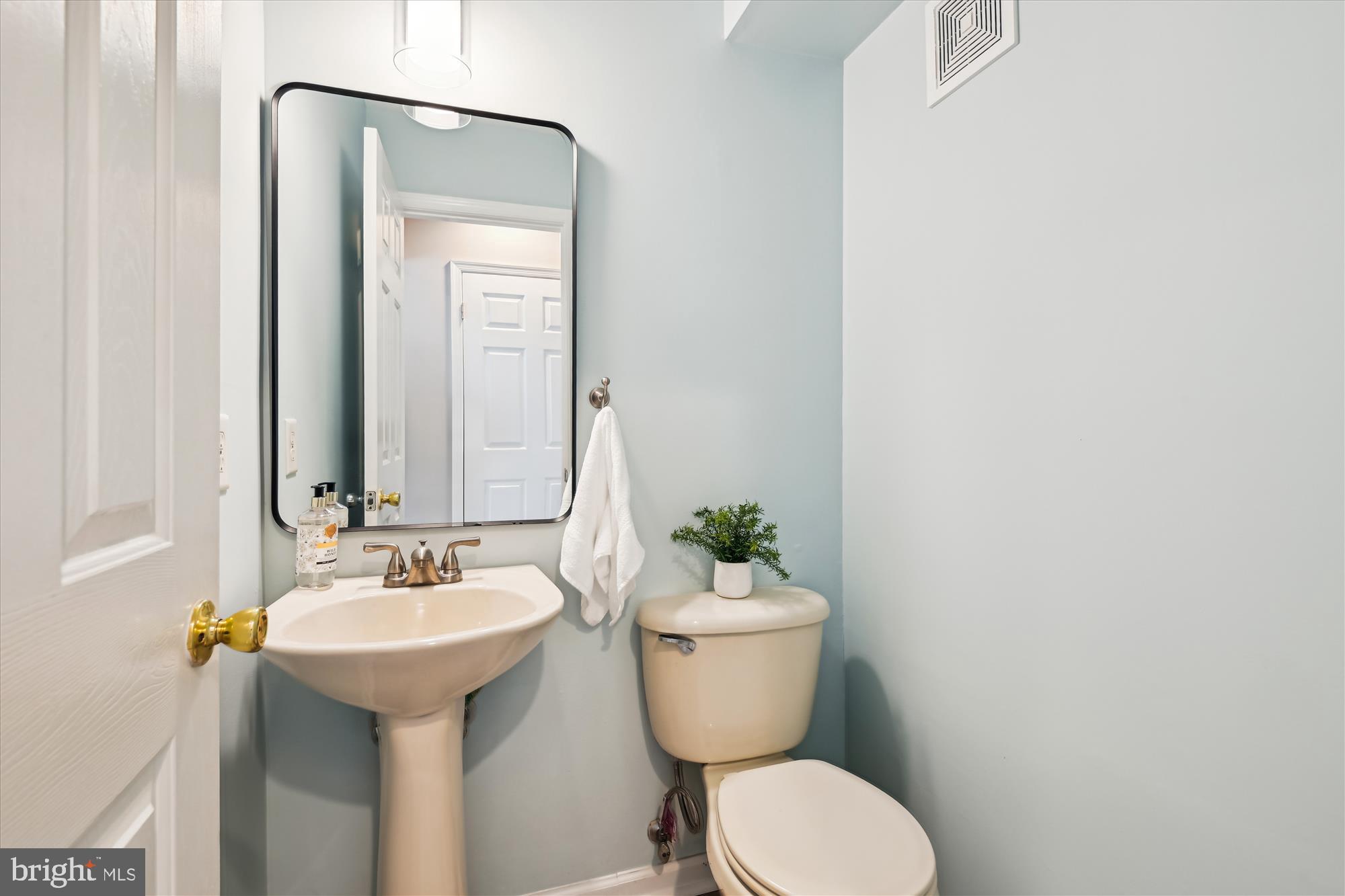 OYSTER HARBOR - Residential