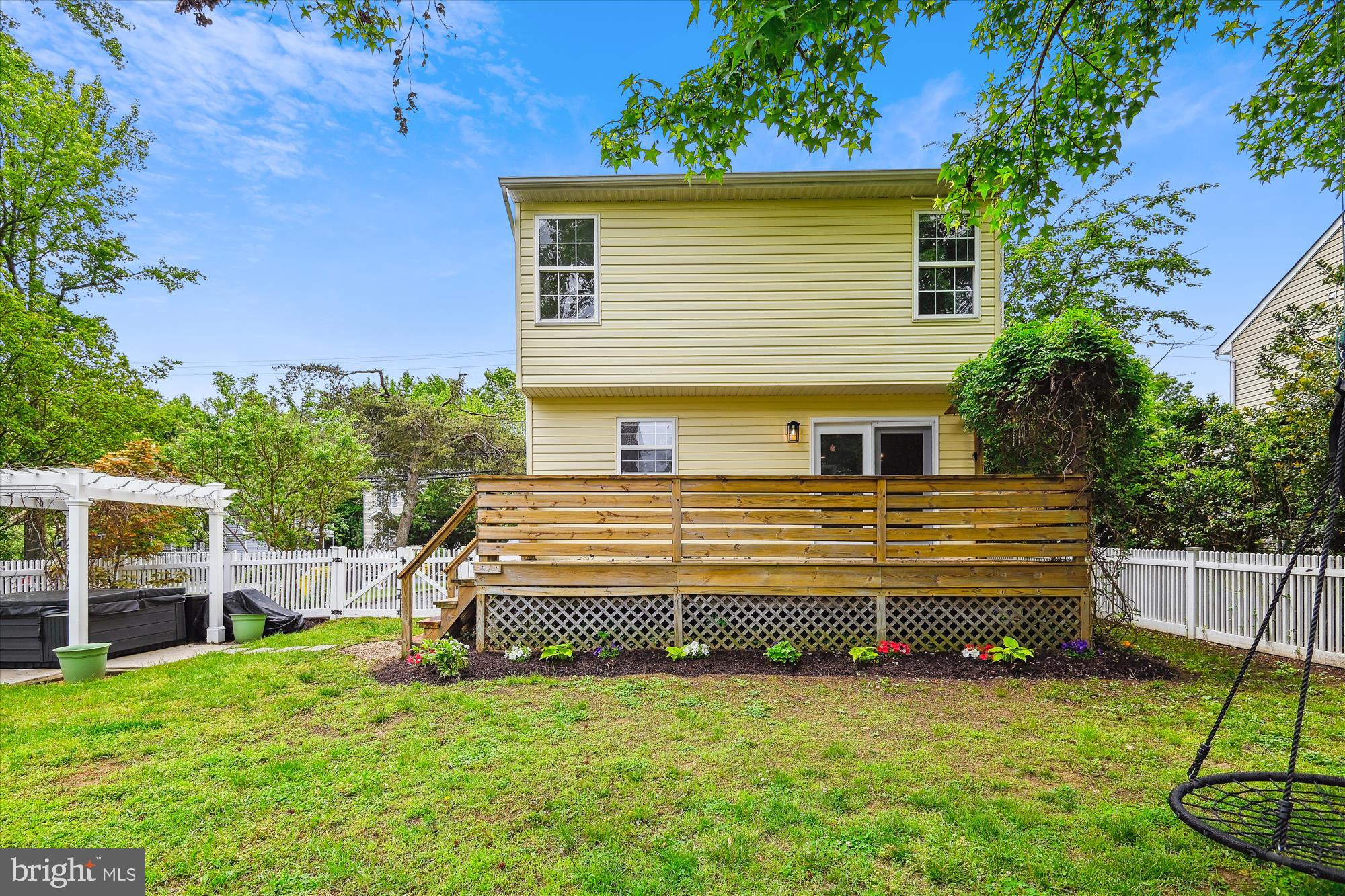 OYSTER HARBOR - Residential