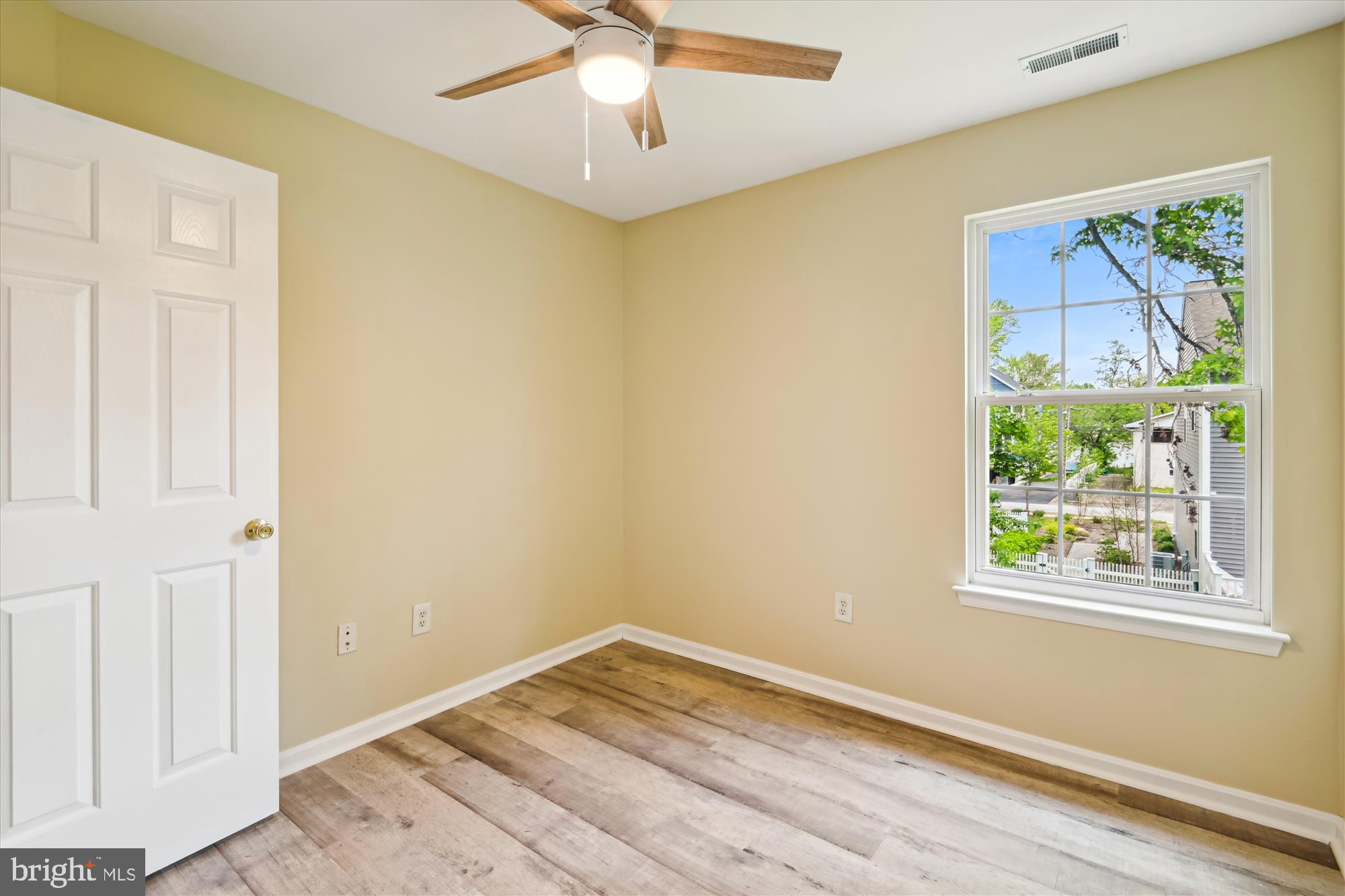 OYSTER HARBOR - Residential