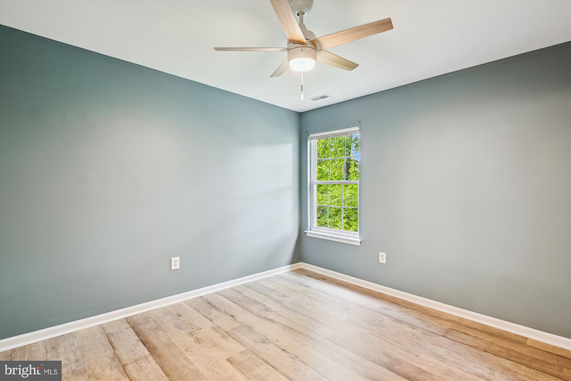 OYSTER HARBOR - Residential